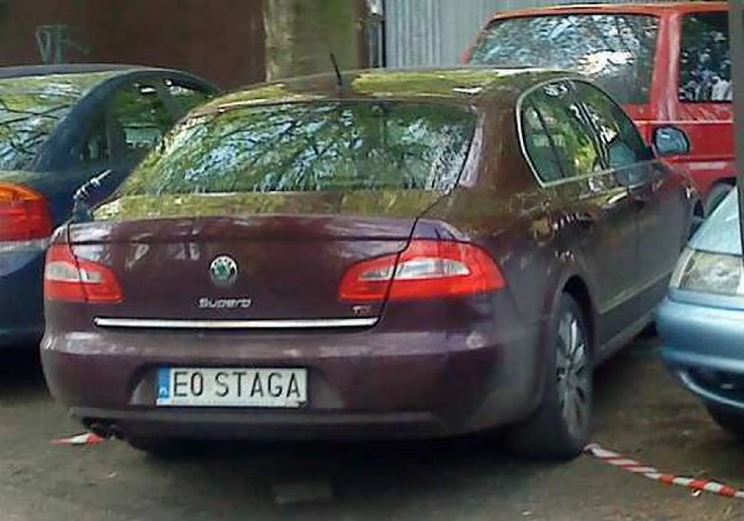 Fajny numer, blacha E0 STAGA