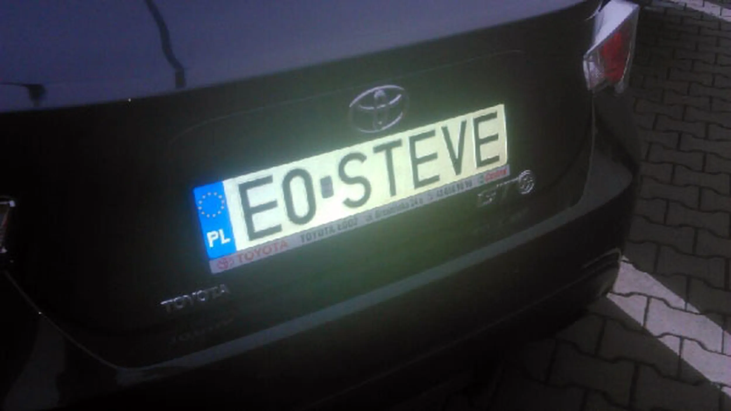 Fajny numer, blacha E0 STEVE