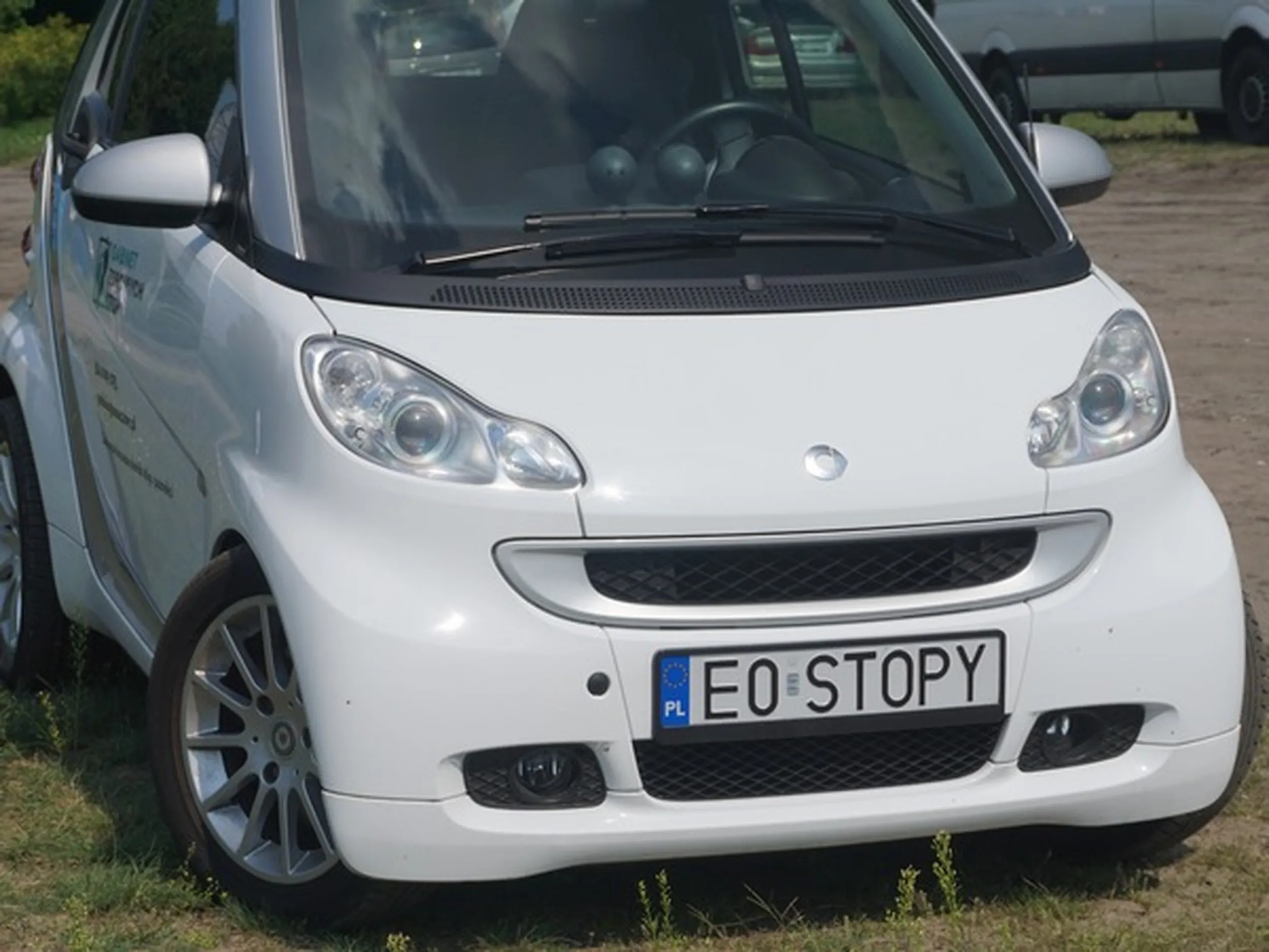 Fajny numer, blacha E0 STOPY