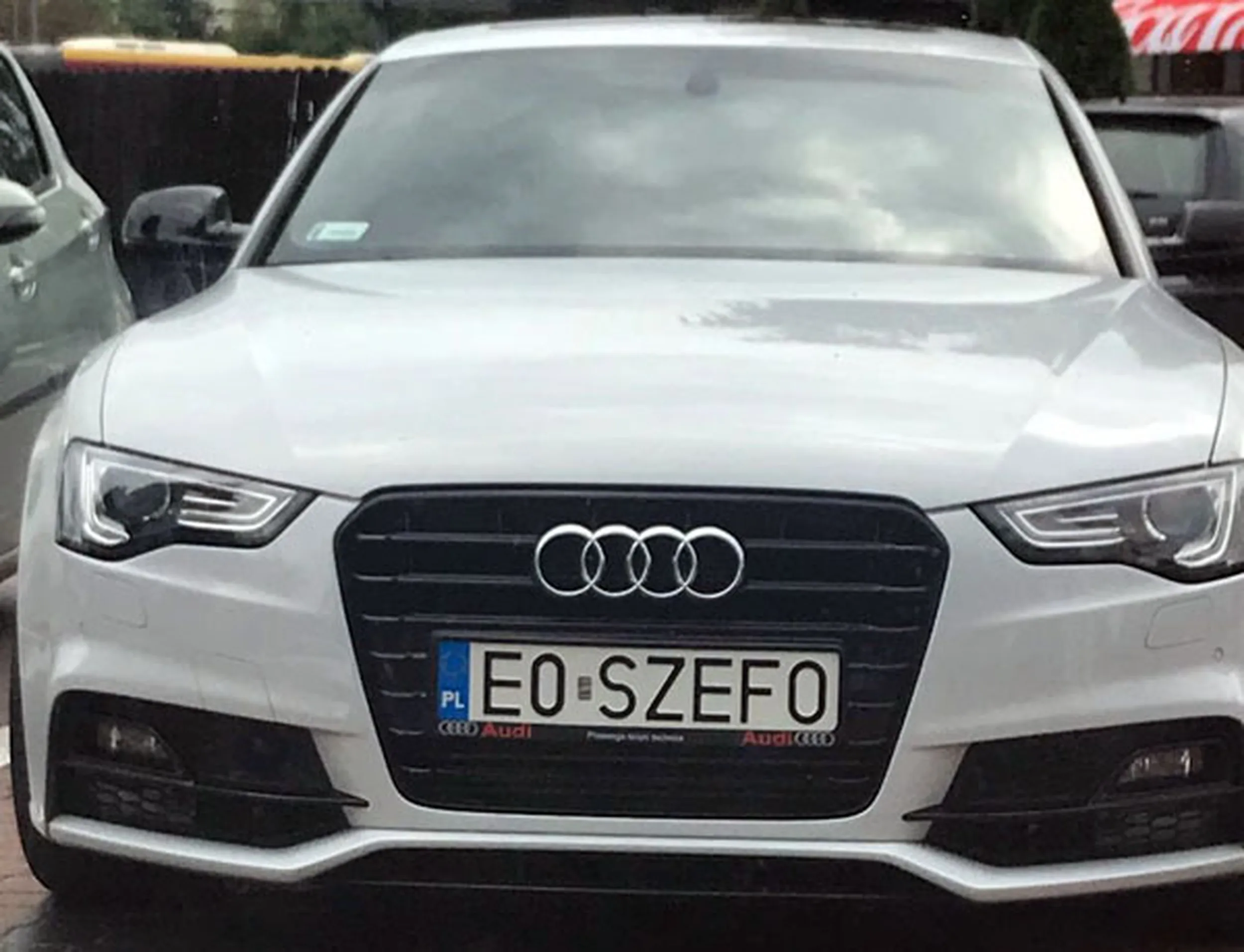 Fajny numer, blacha E0 SZEFO