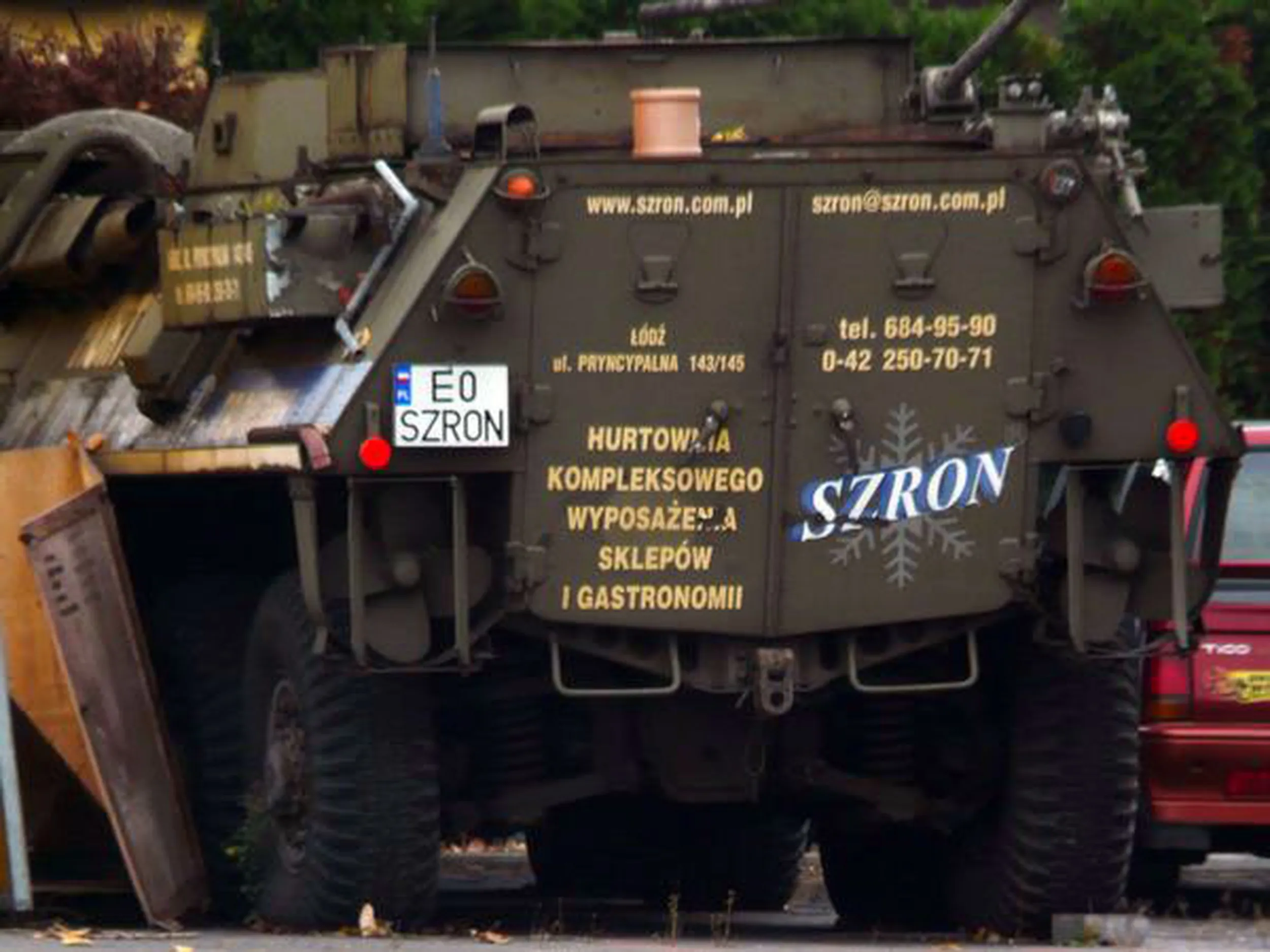 Fajny numer, blacha E0 SZRON