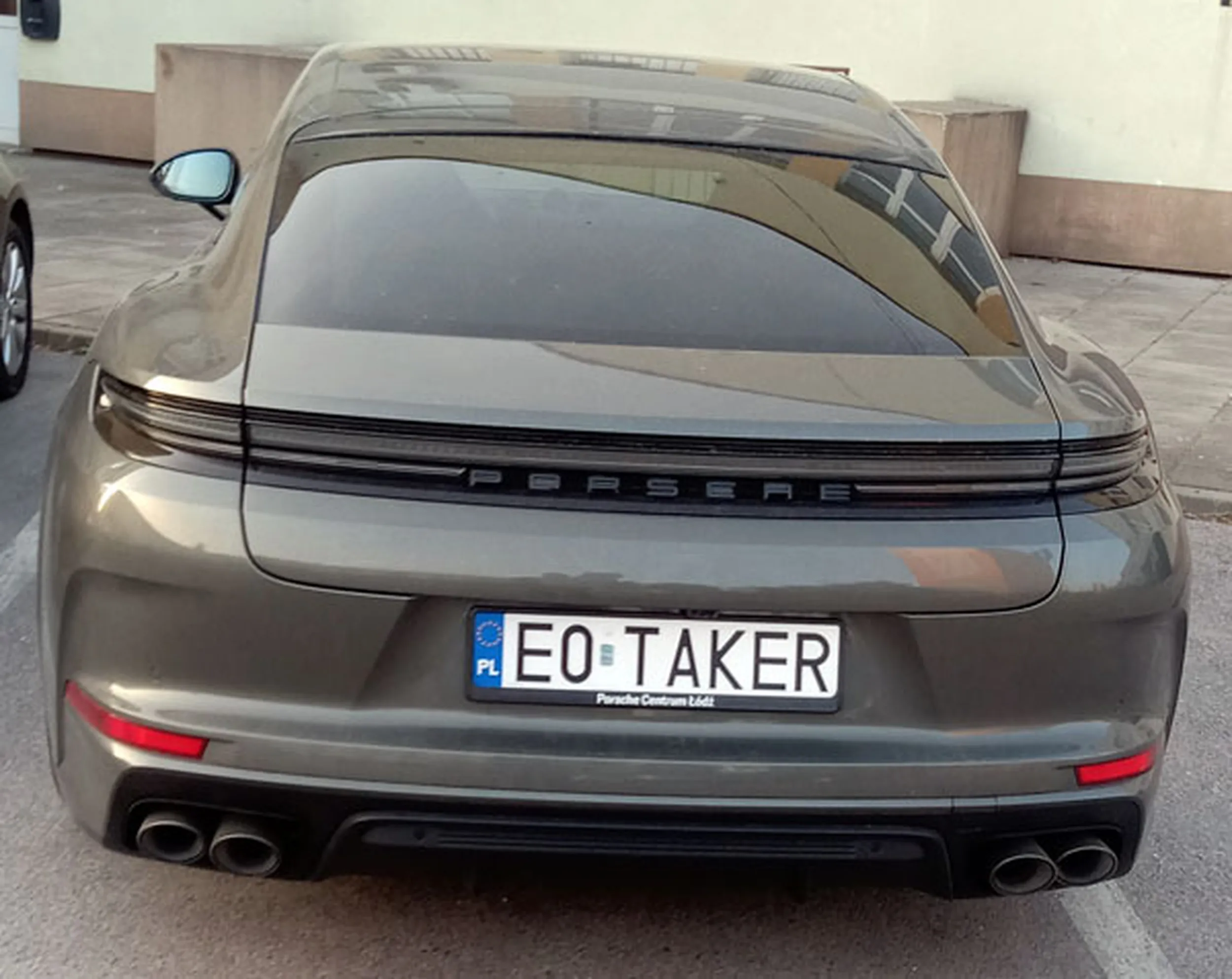 Fajny numer, blacha E0 TAKER