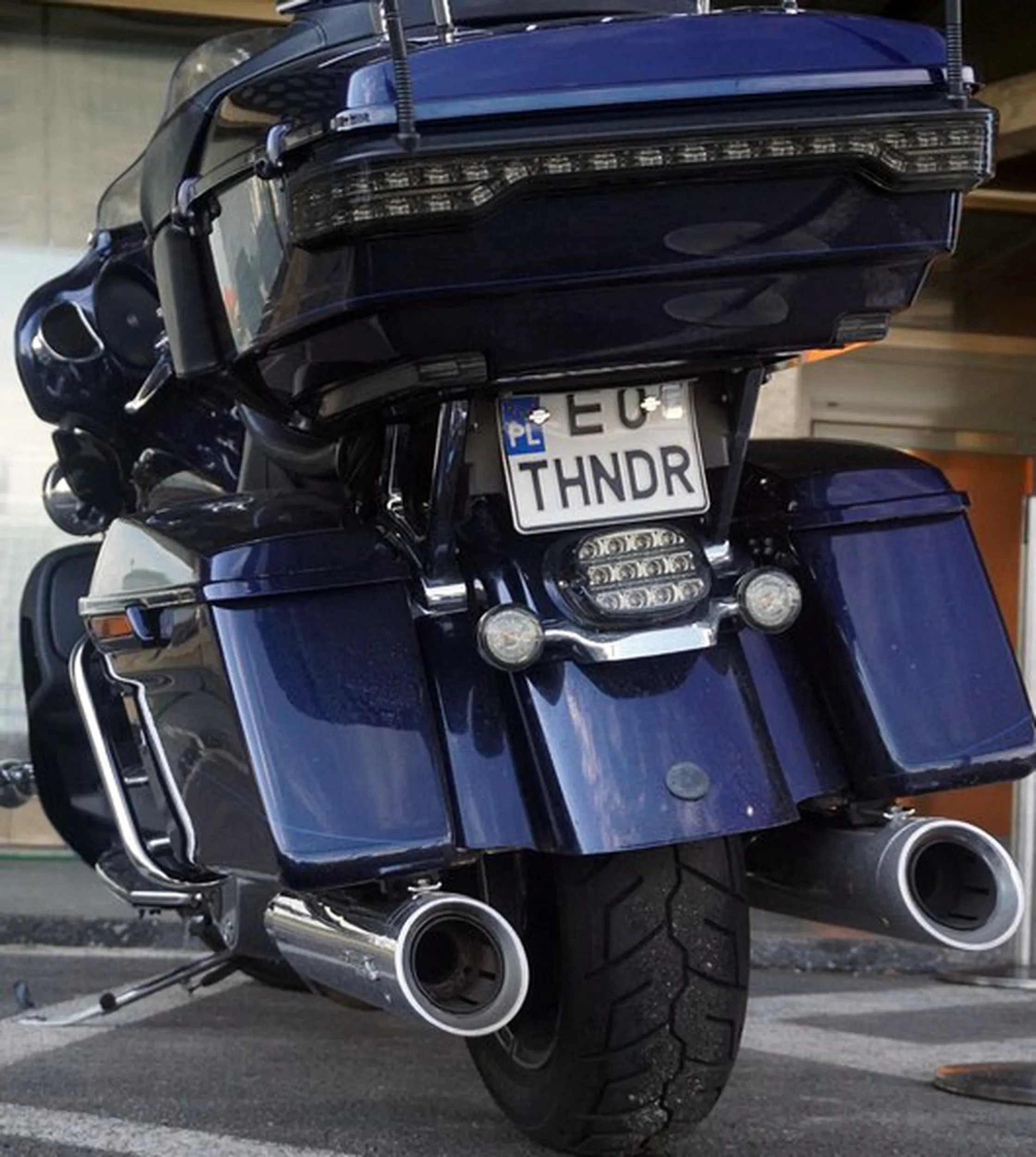 Fajny numer, blacha E0 THNDR