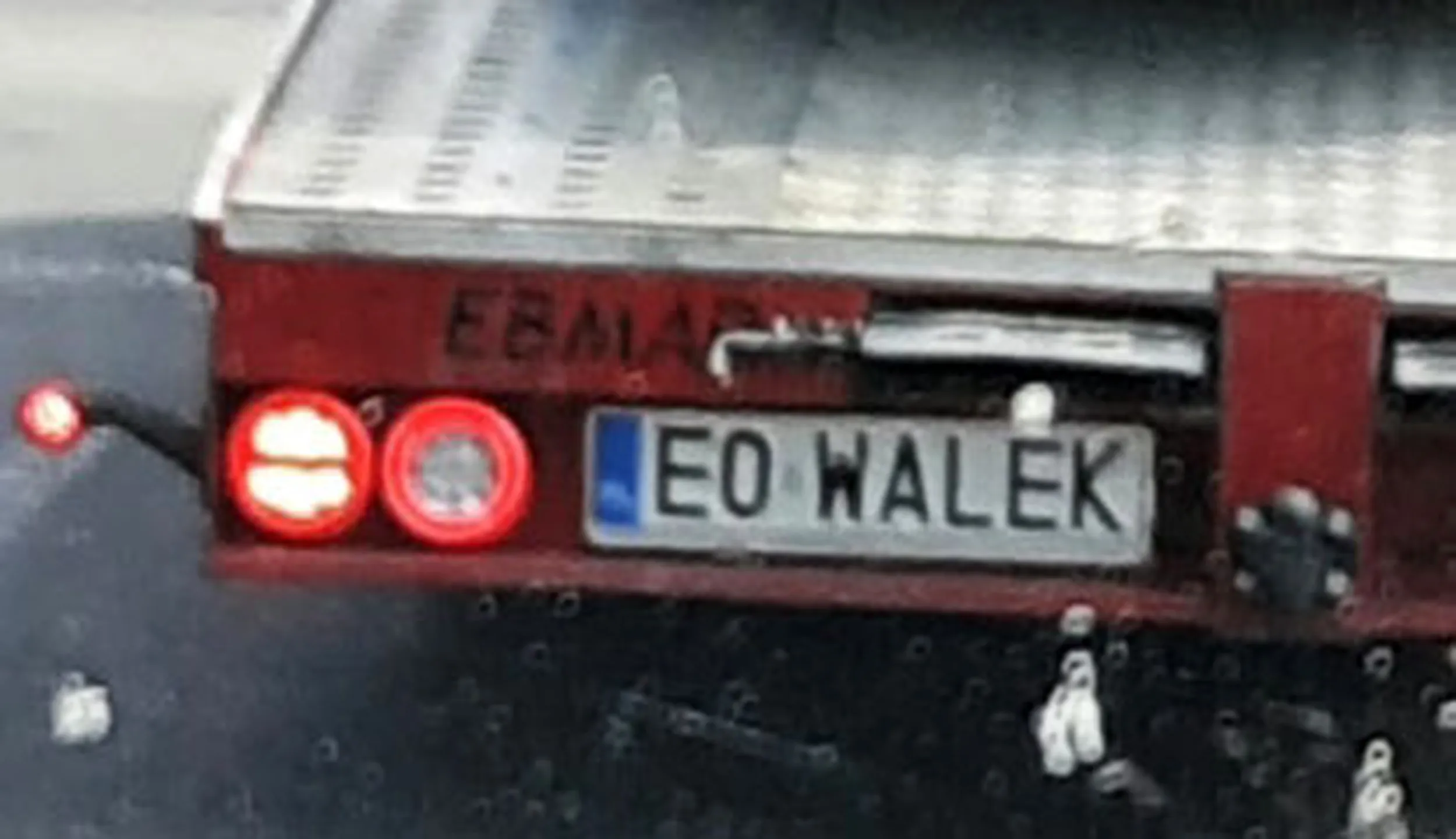 Fajny numer, blacha E0 WALEK