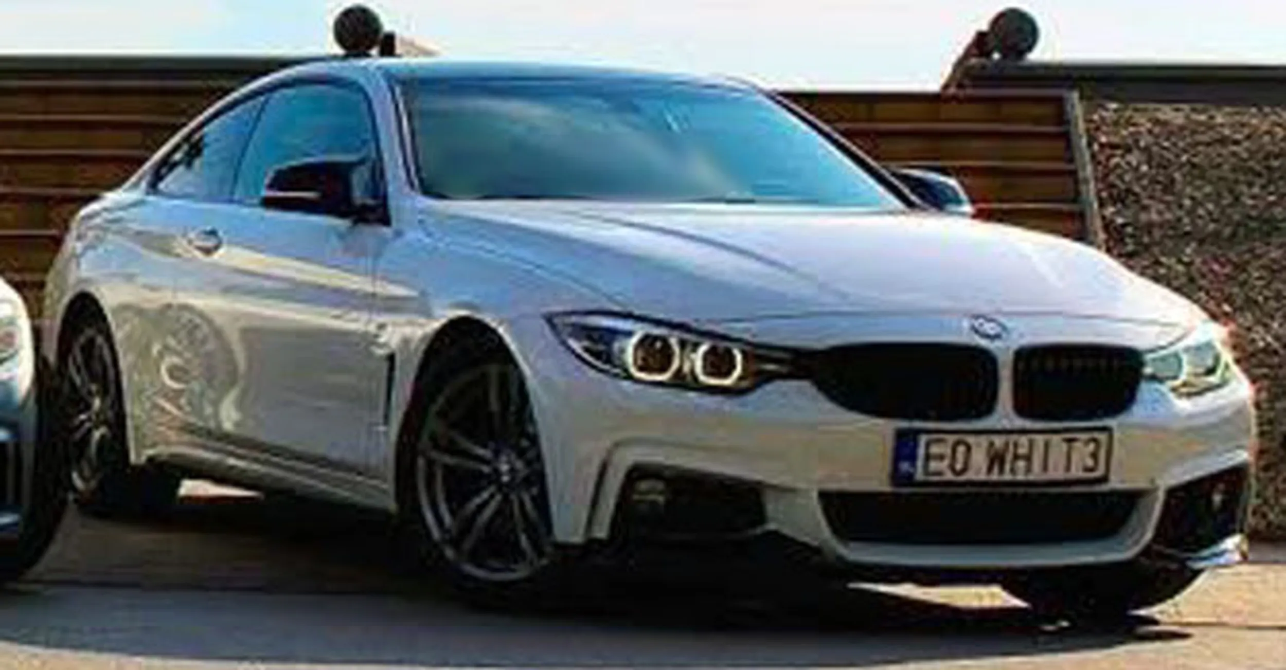 Fajny numer, blacha E0 WHIT3