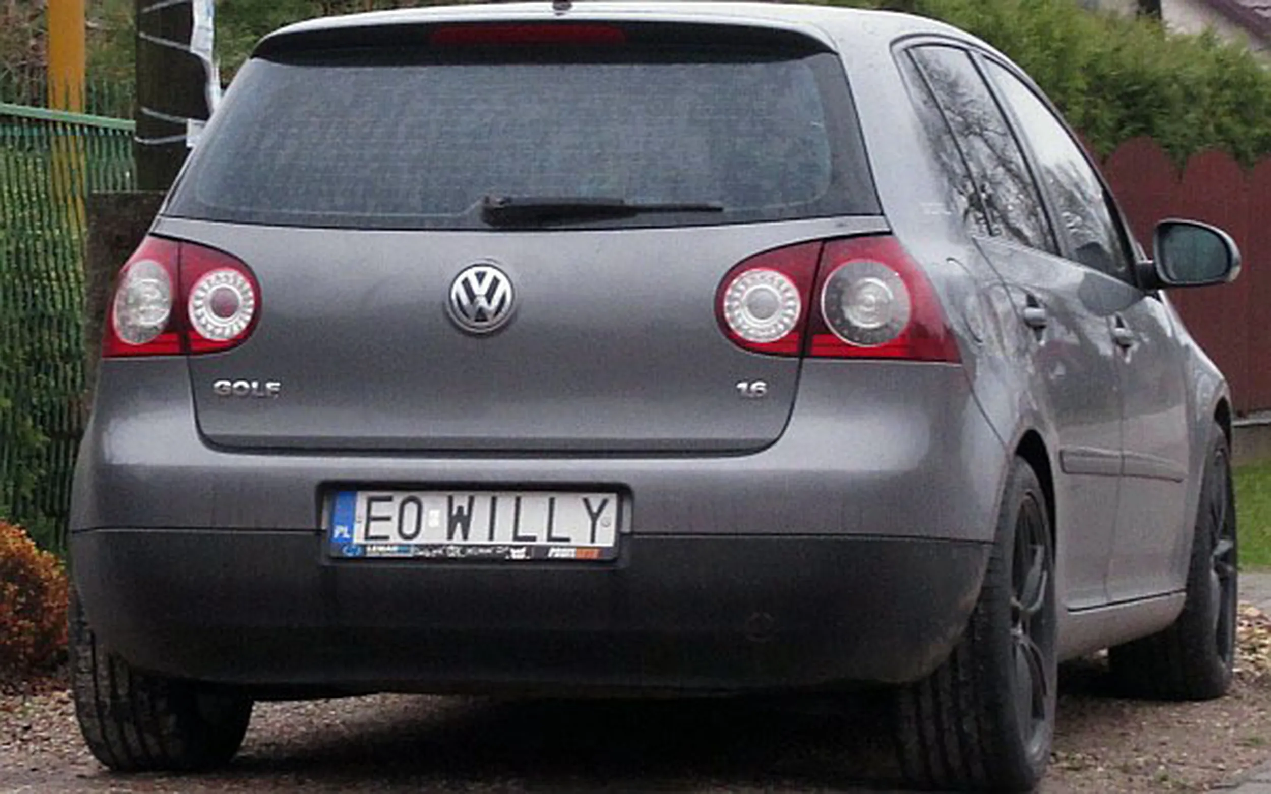 Fajny numer, blacha E0 WILLY