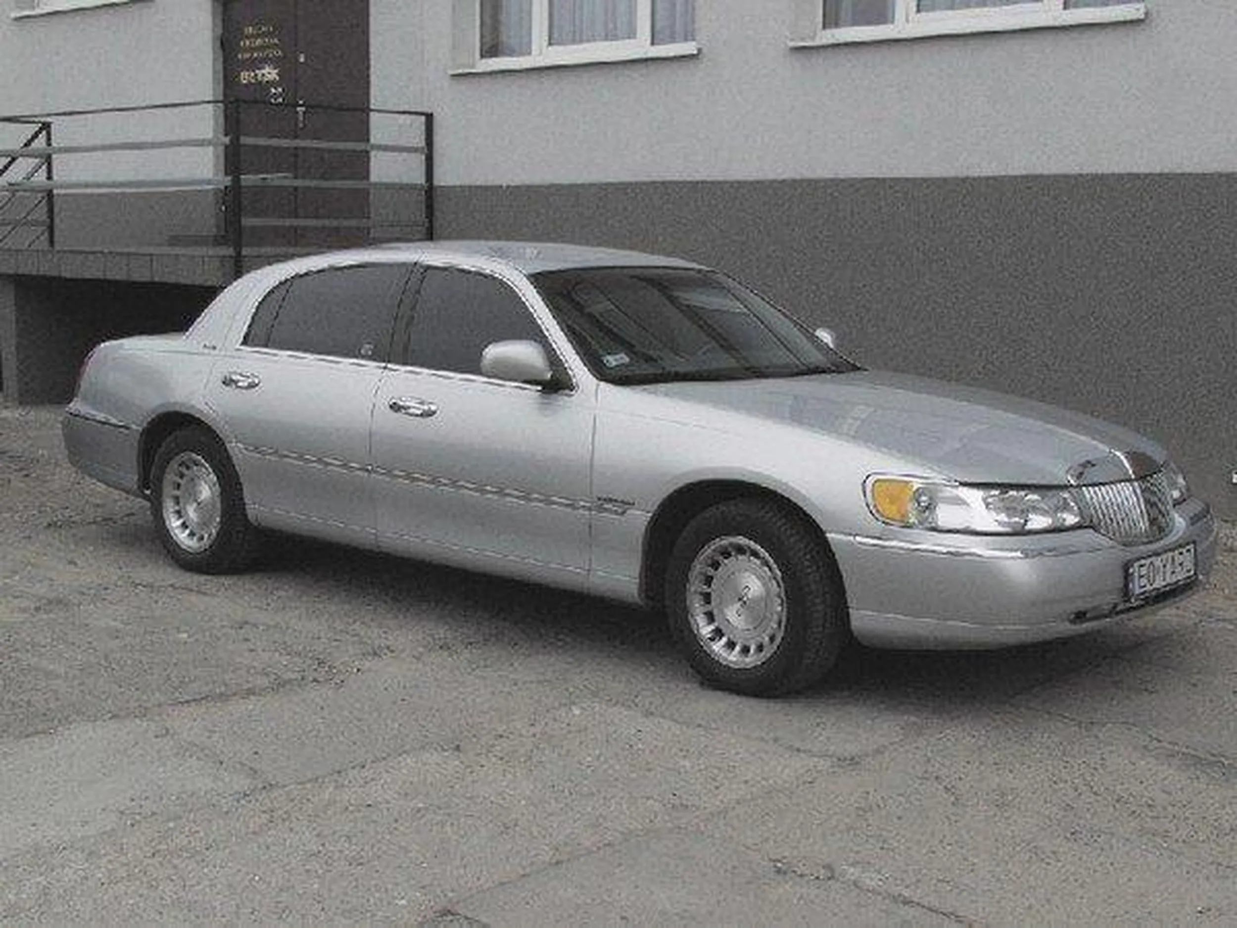 Fajny numer, blacha E0 YARD