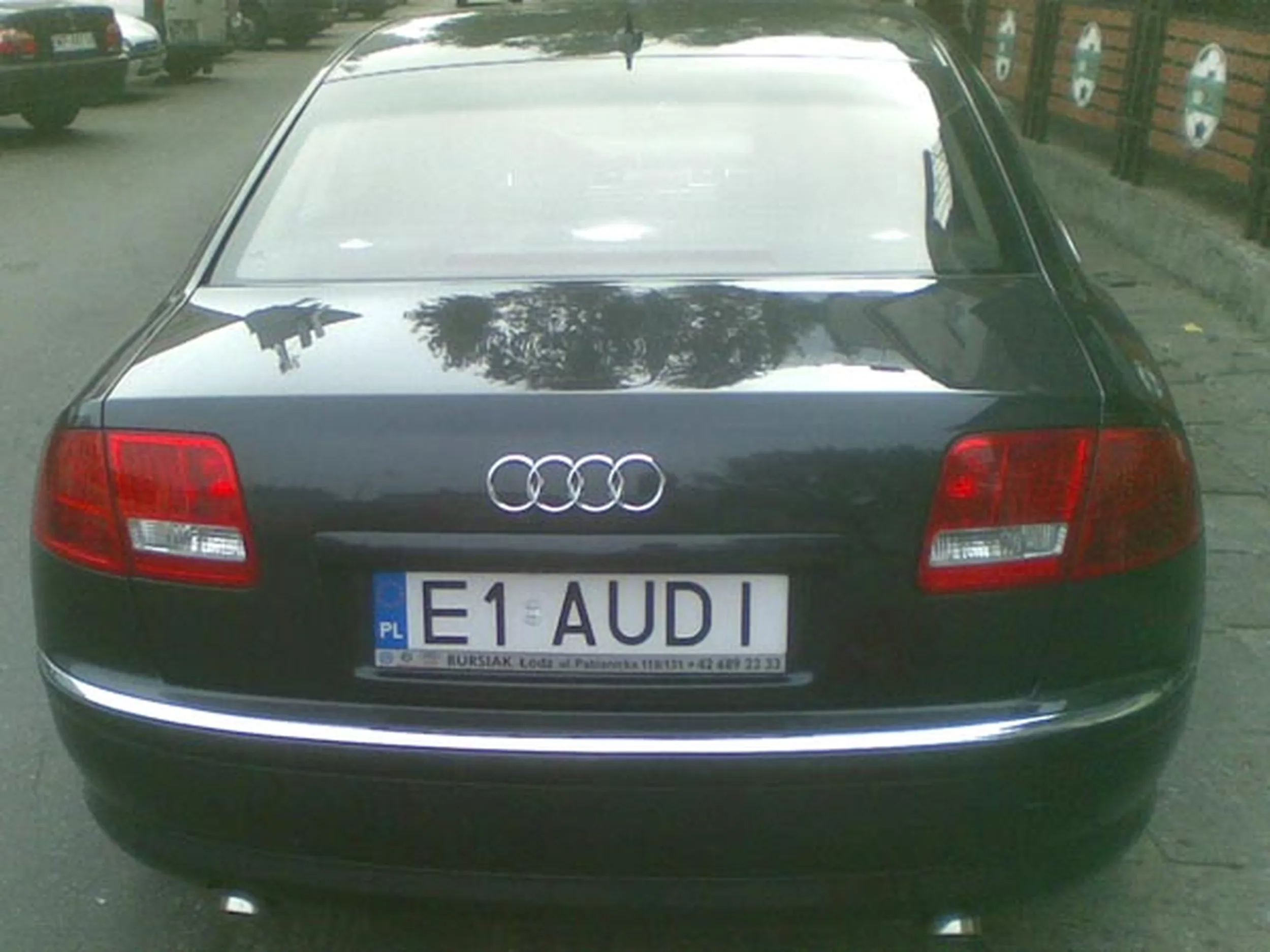 Fajny numer, blacha E1 AUDI