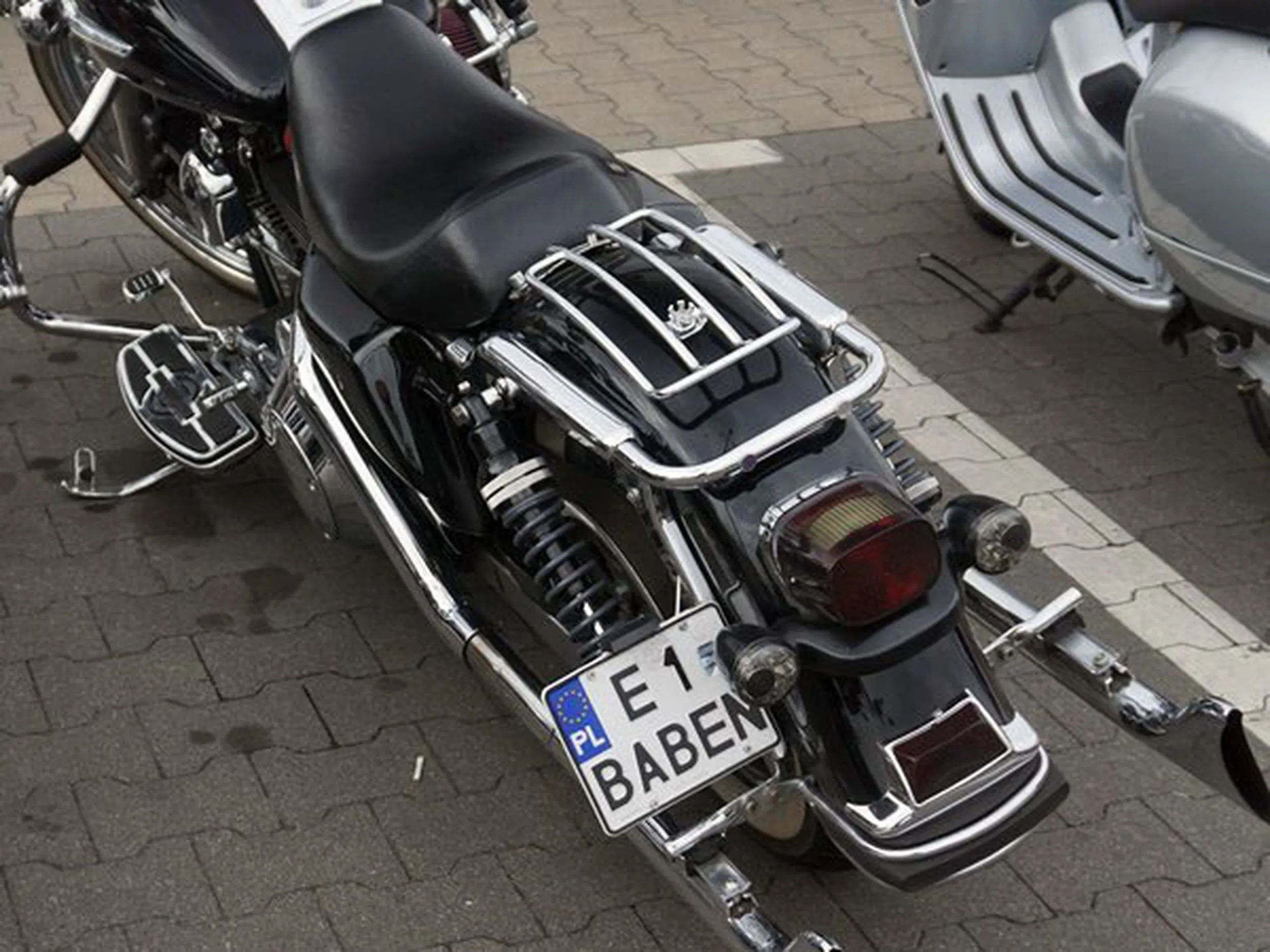 Fajny numer, blacha E1 BABEN