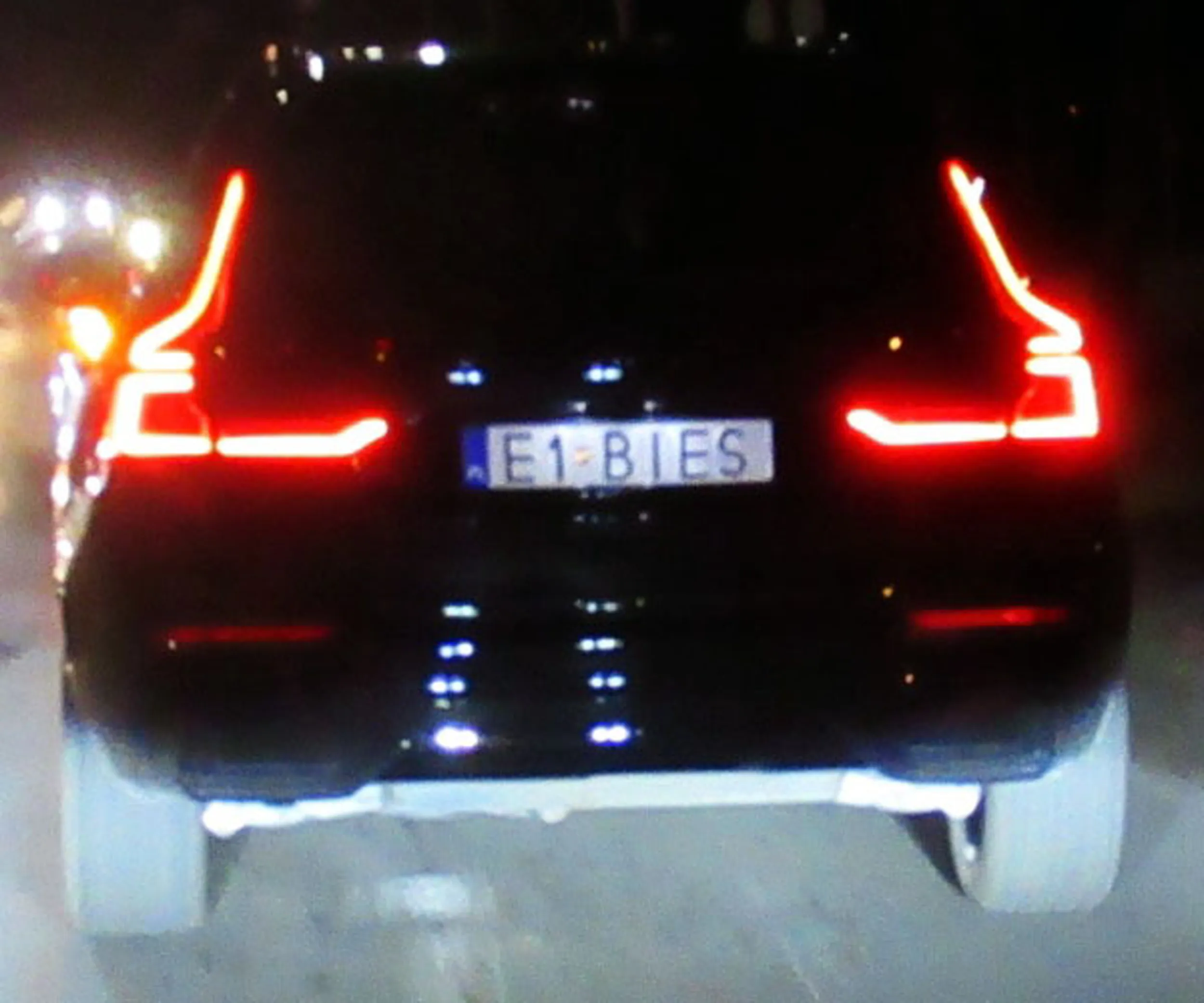 Fajny numer, blacha E1 BIES