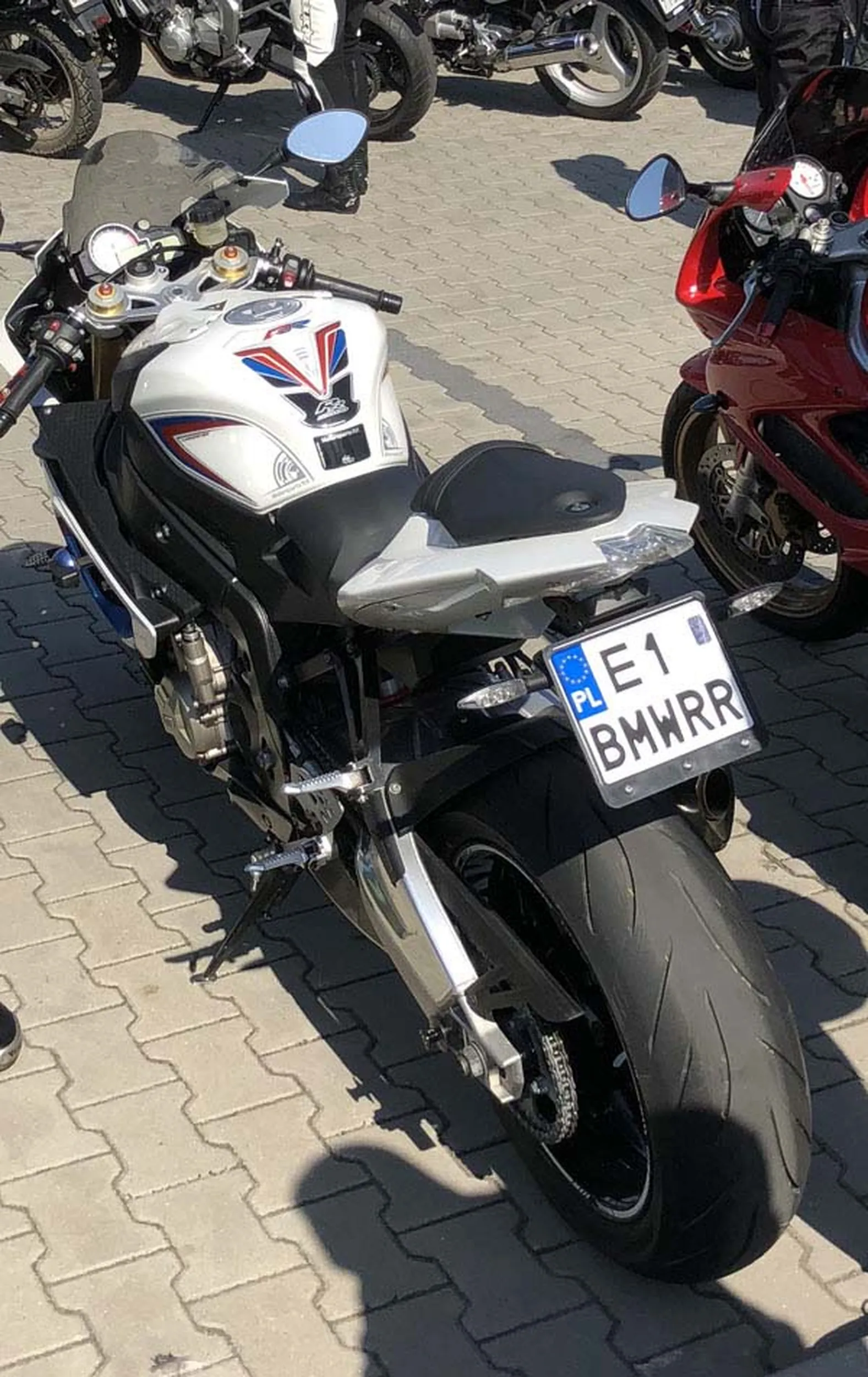 Fajny numer, blacha E1 BMWRR