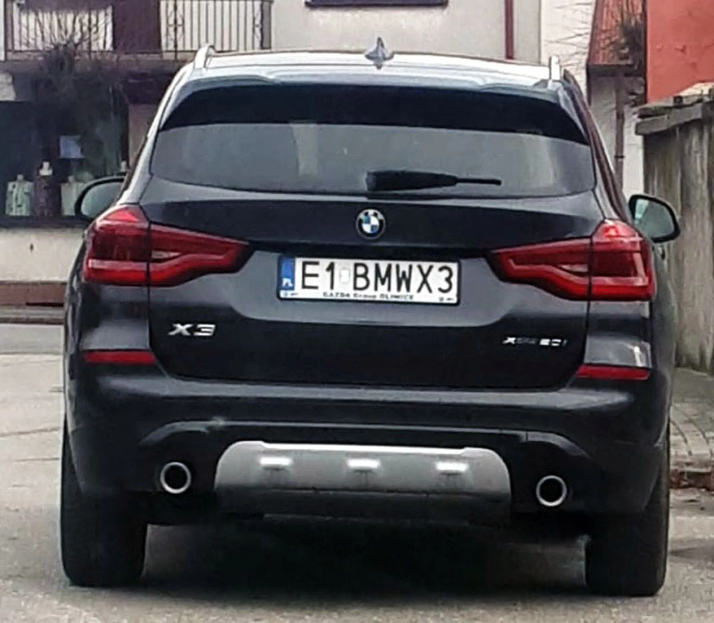 Fajny numer, blacha E1 BMWX3