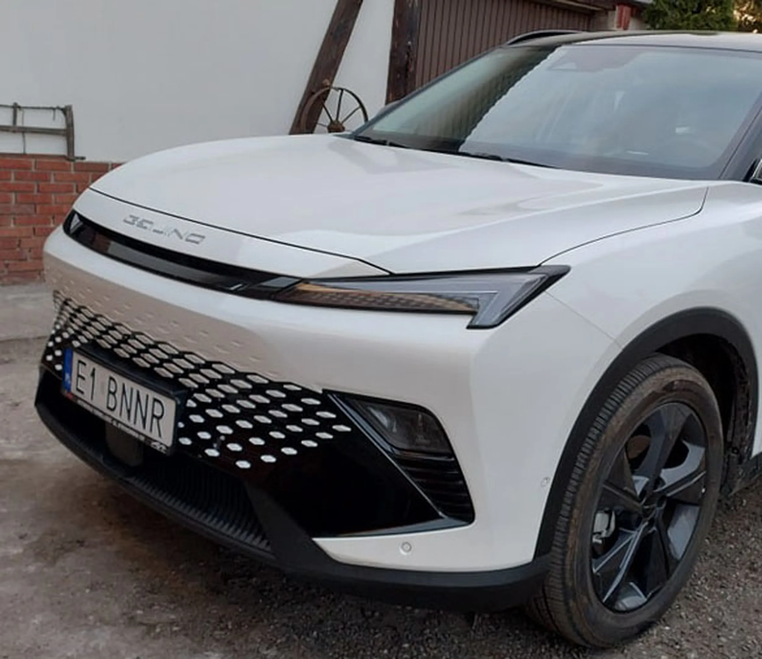 Fajny numer, blacha E1 BNNR