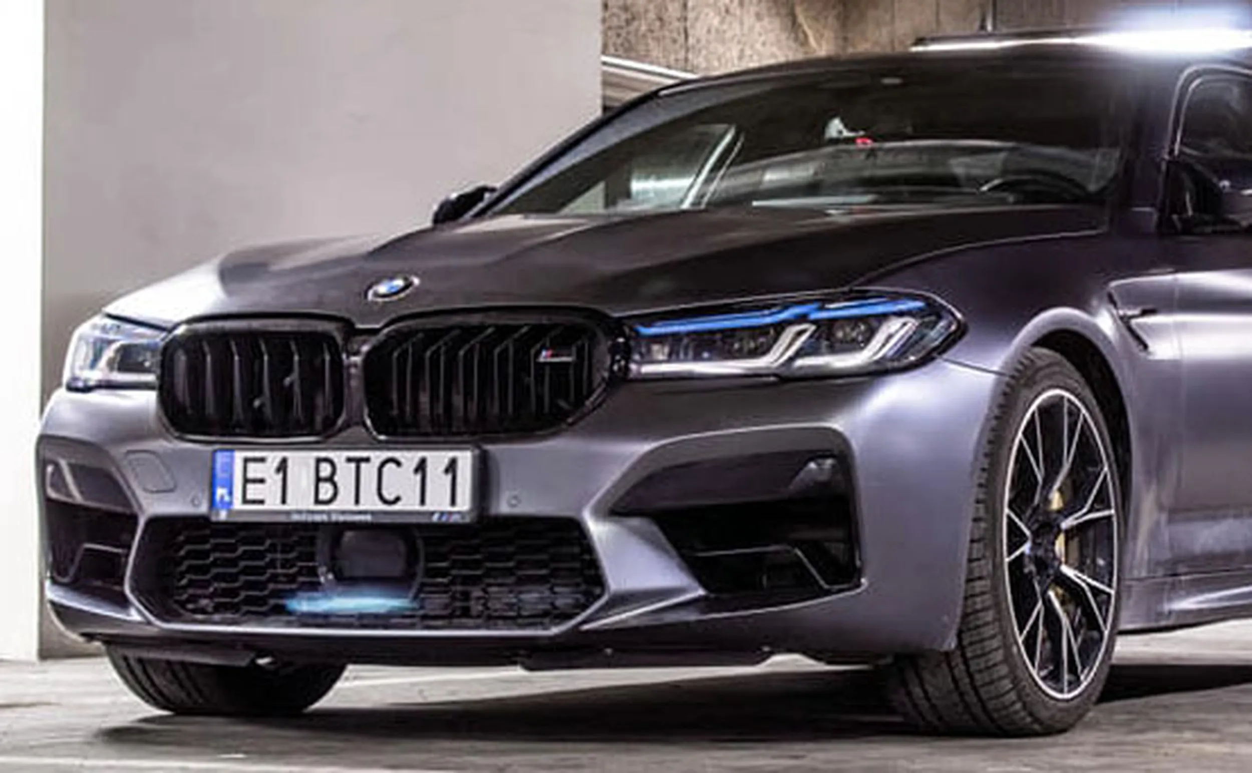 Fajny numer, blacha E1 BTC11