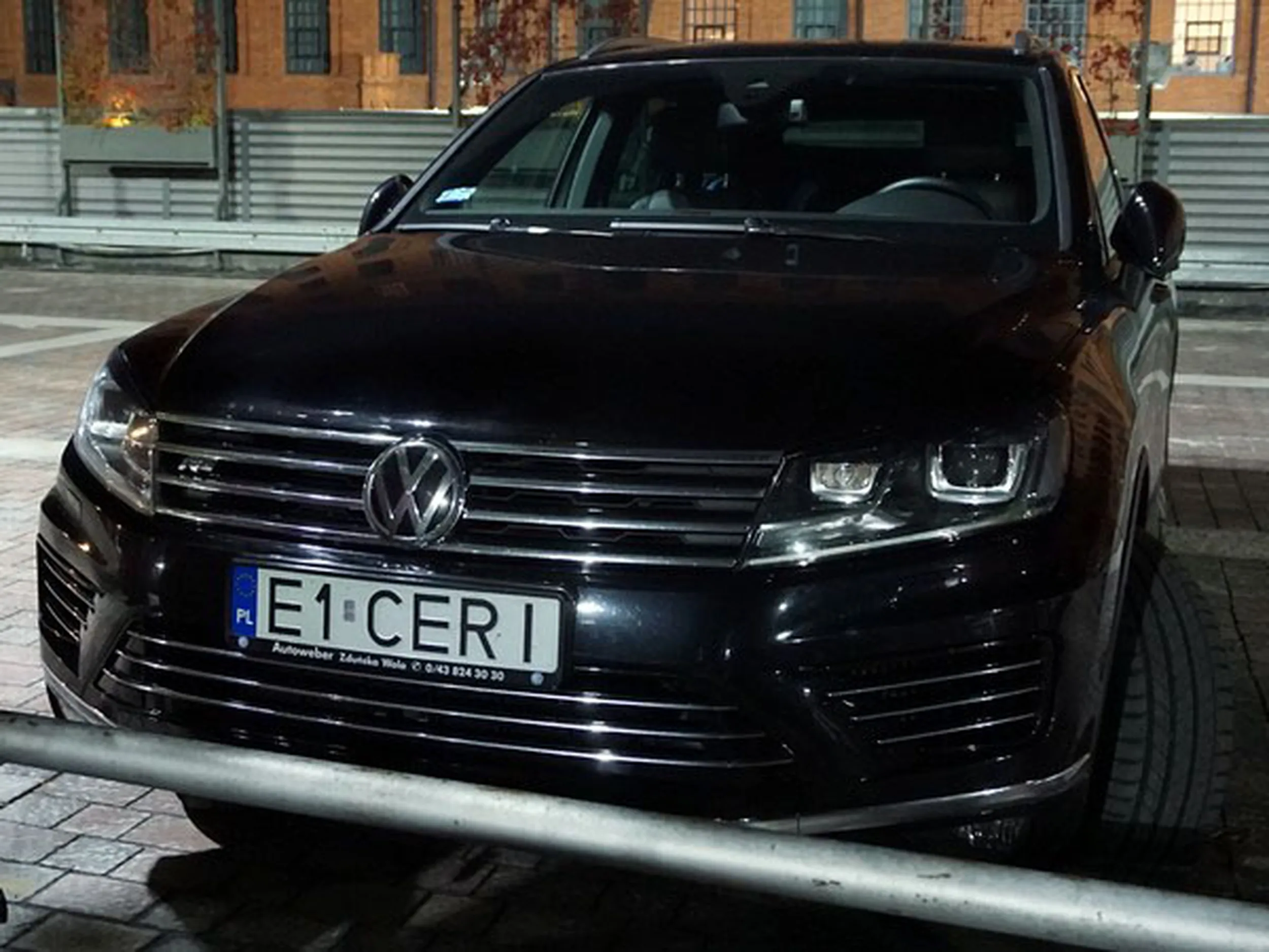 Fajny numer, blacha E1 CERI