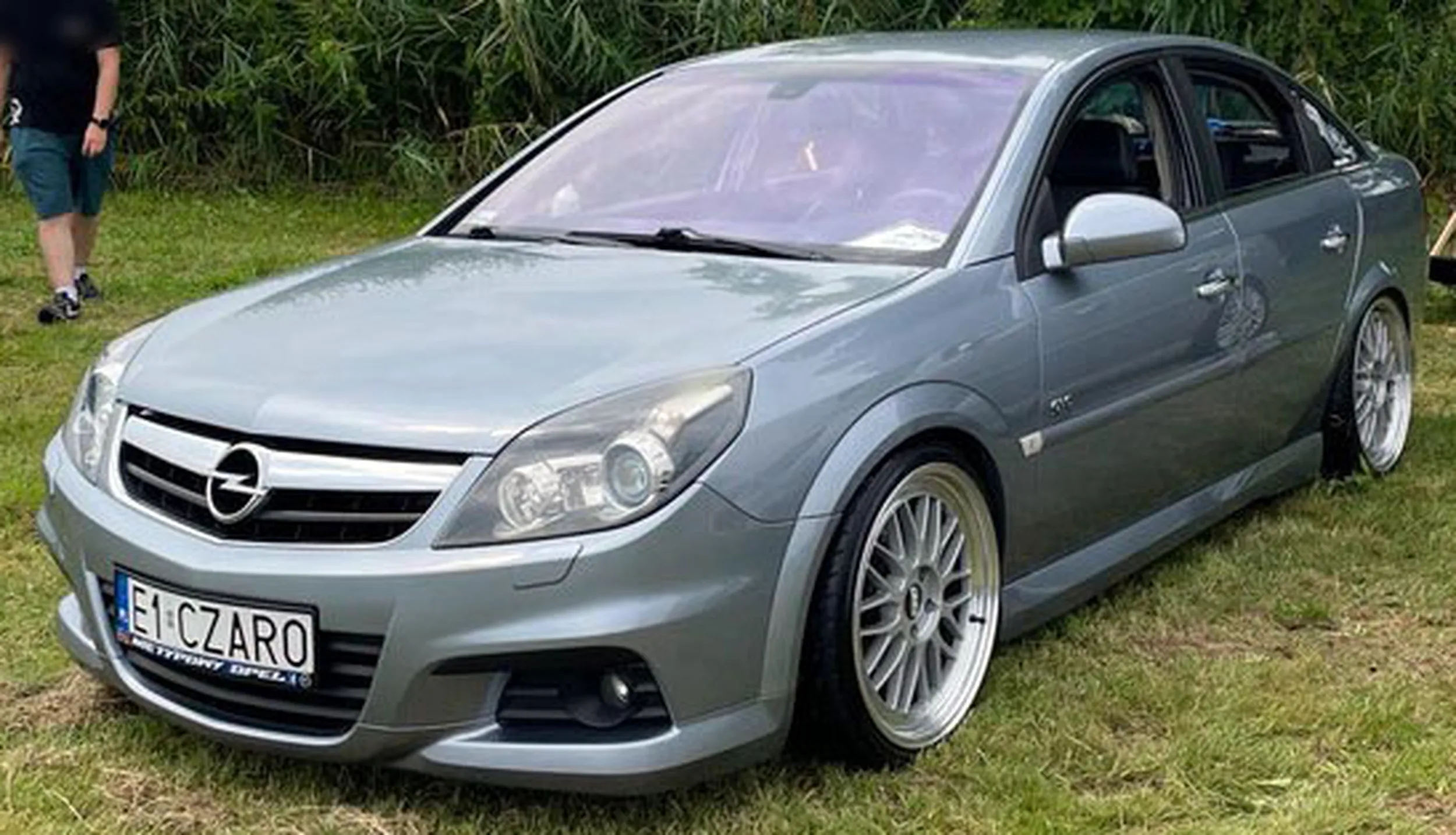 Fajny numer, blacha E1 CZARO