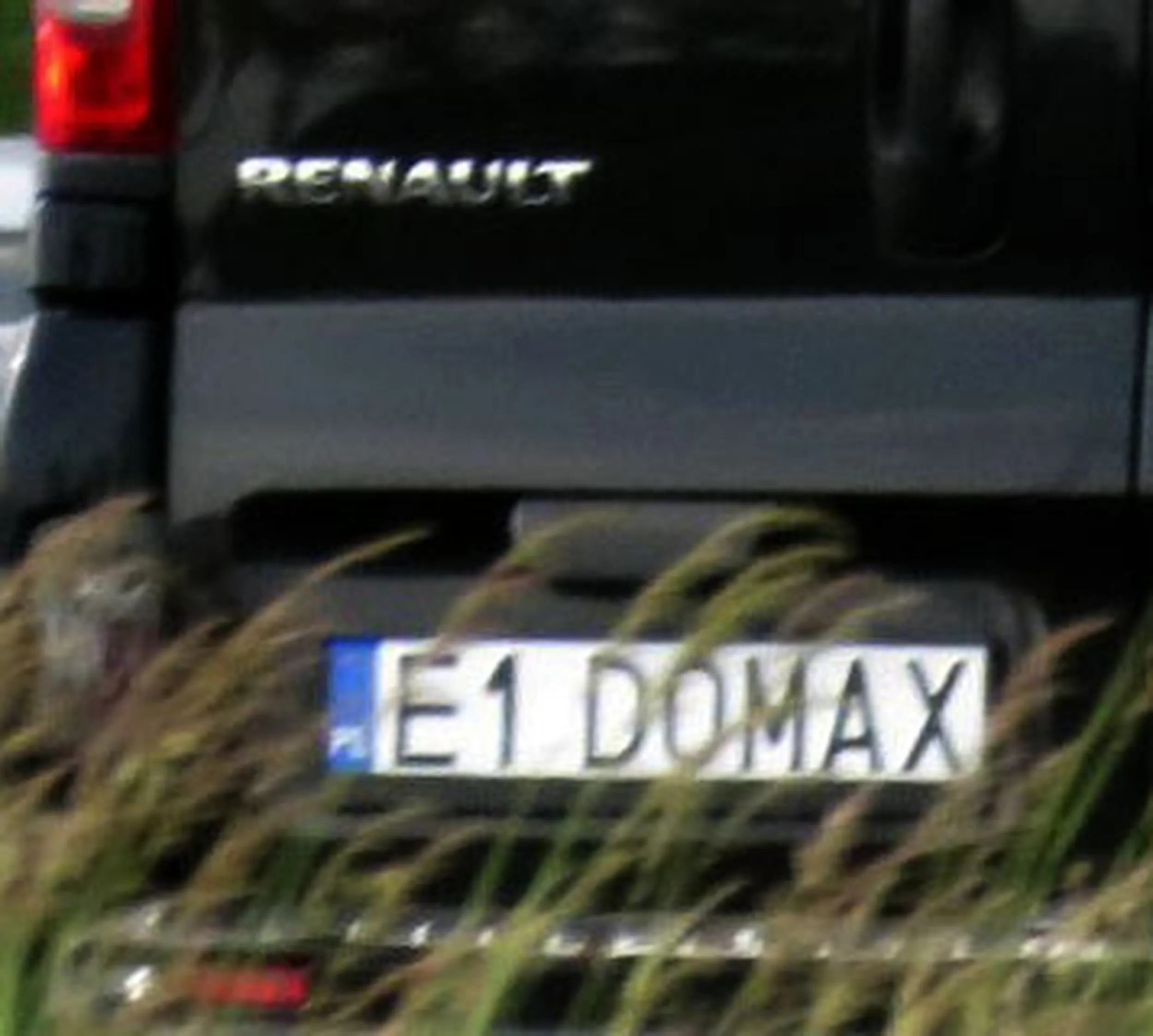 Fajny numer, blacha E1 DOMAX