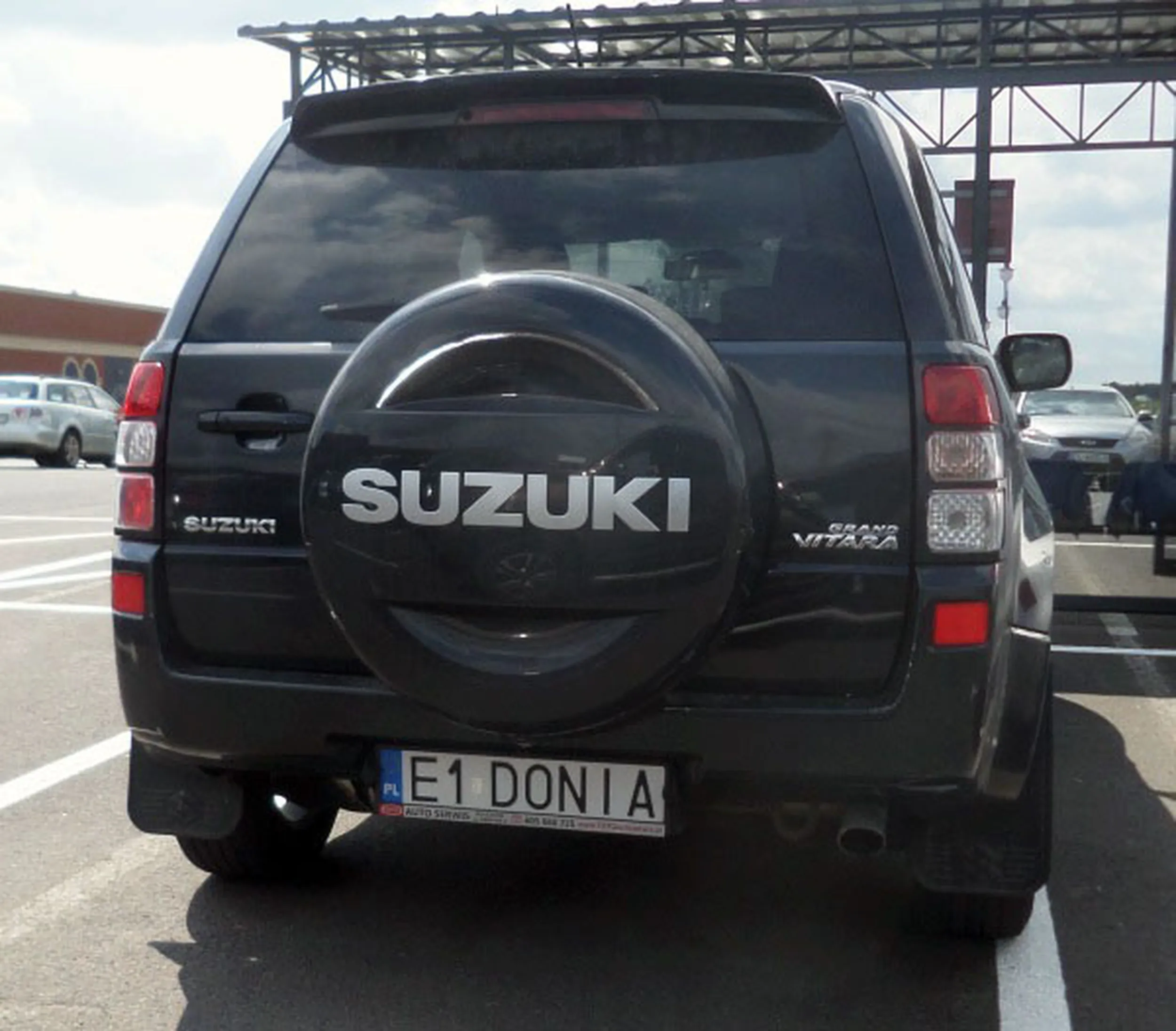 Fajny numer, blacha E1 DONIA