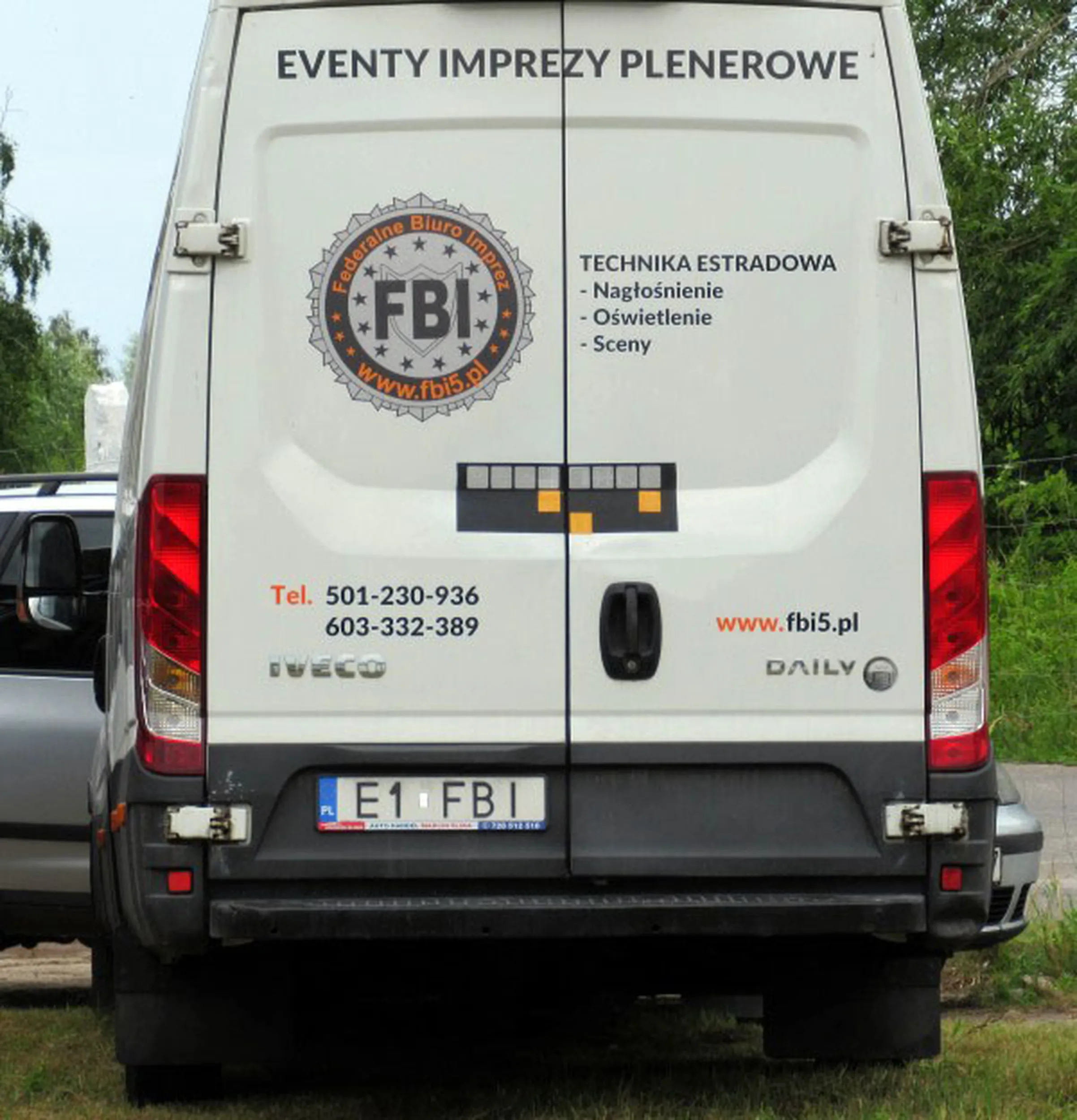Fajny numer, blacha E1 FBI