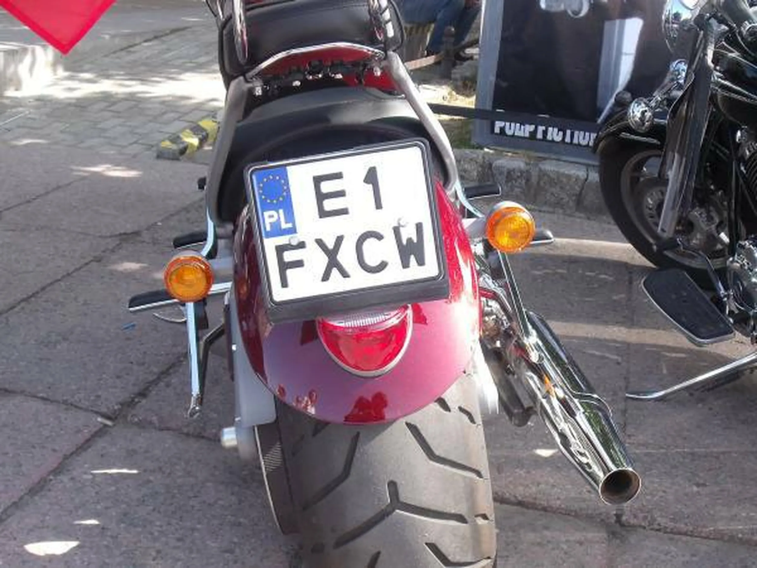 Fajny numer, blacha E1 FXCW