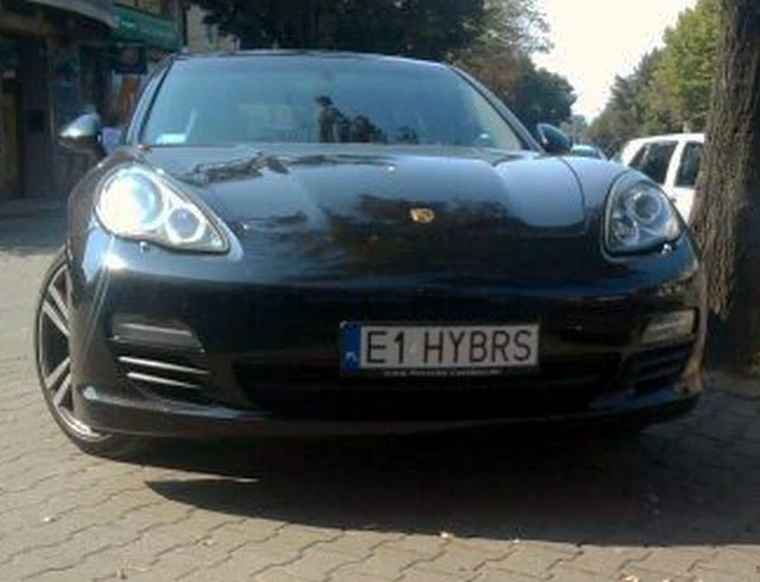 Fajny numer, blacha E1 HYBRS