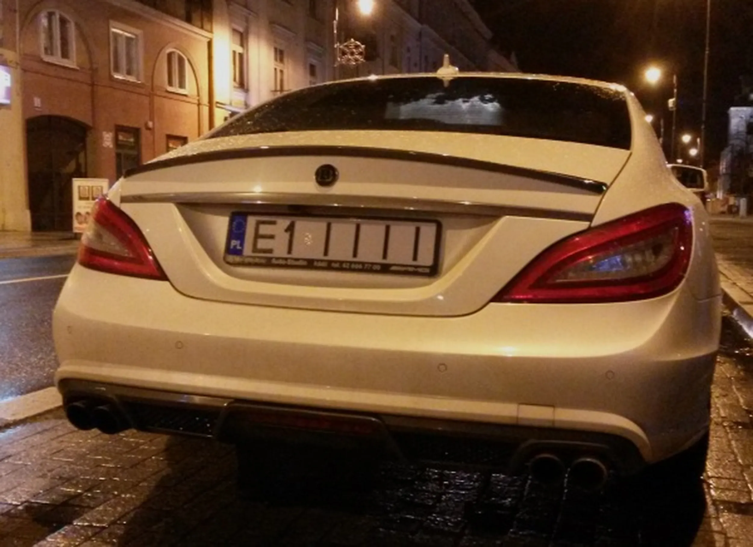 Fajny numer, blacha E1 IIII