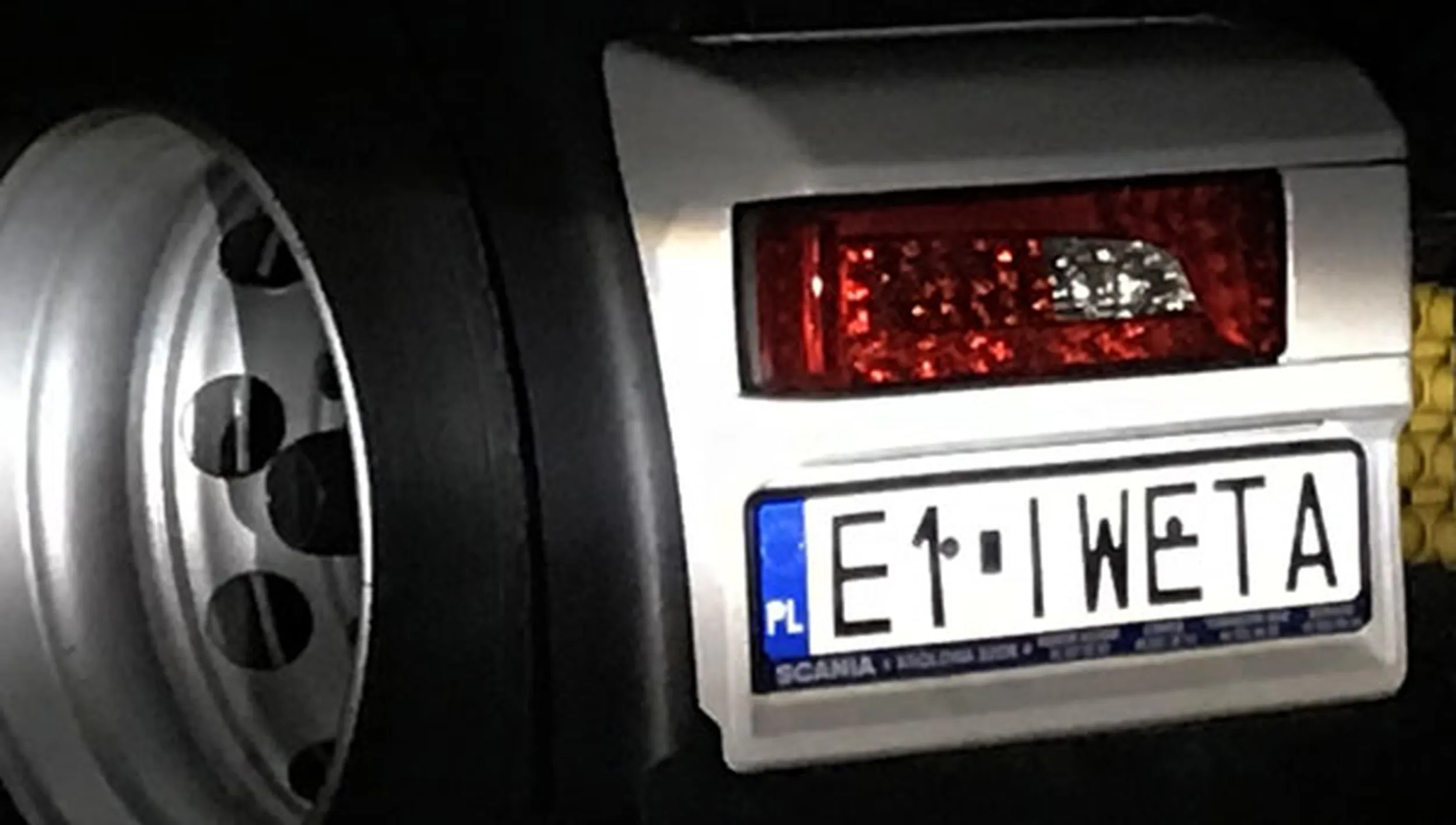 Fajny numer, blacha E1 IWETA