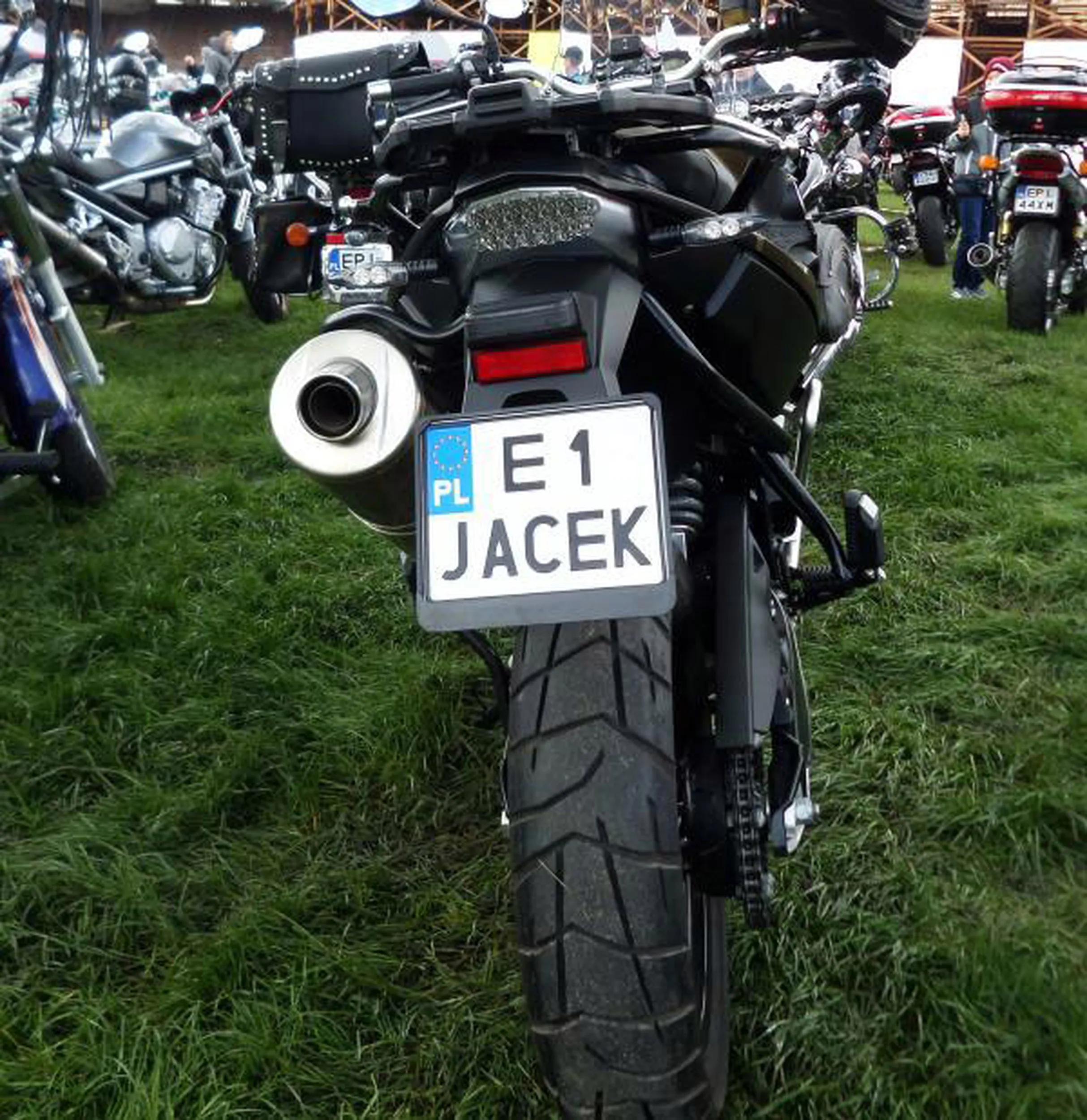 Fajny numer, blacha E1 JACEK