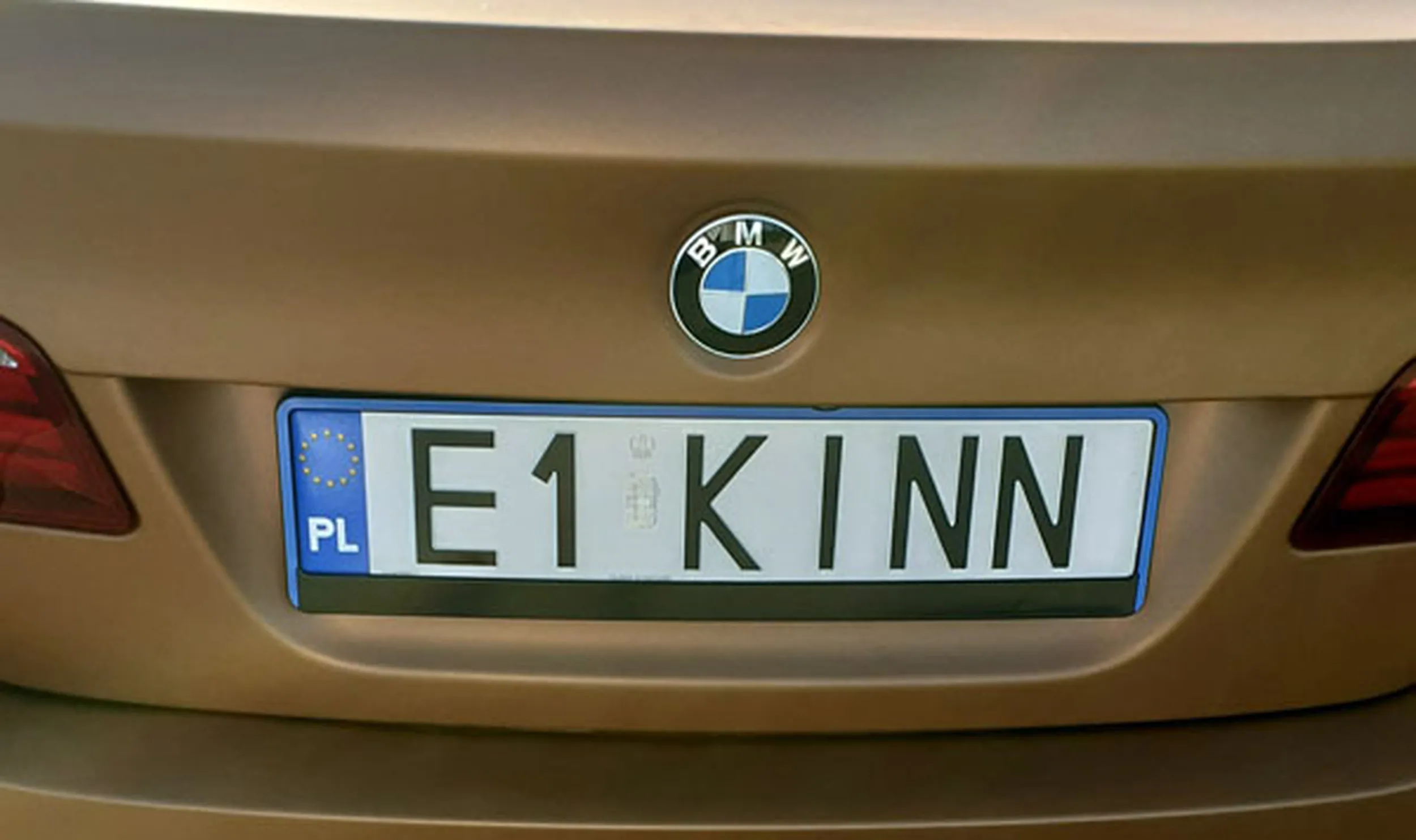 Fajny numer, blacha E1 KINN