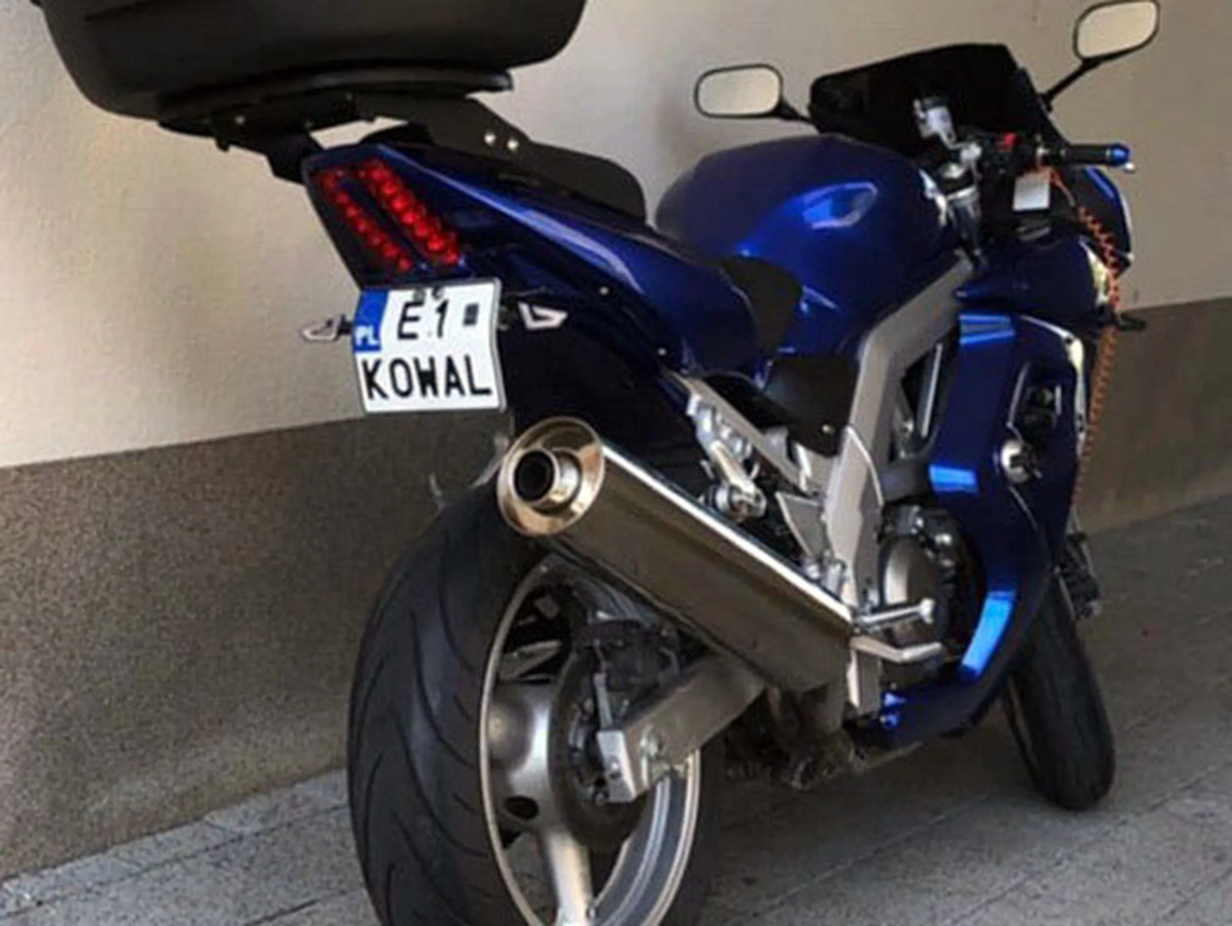 Fajny numer, blacha E1 KOWAL