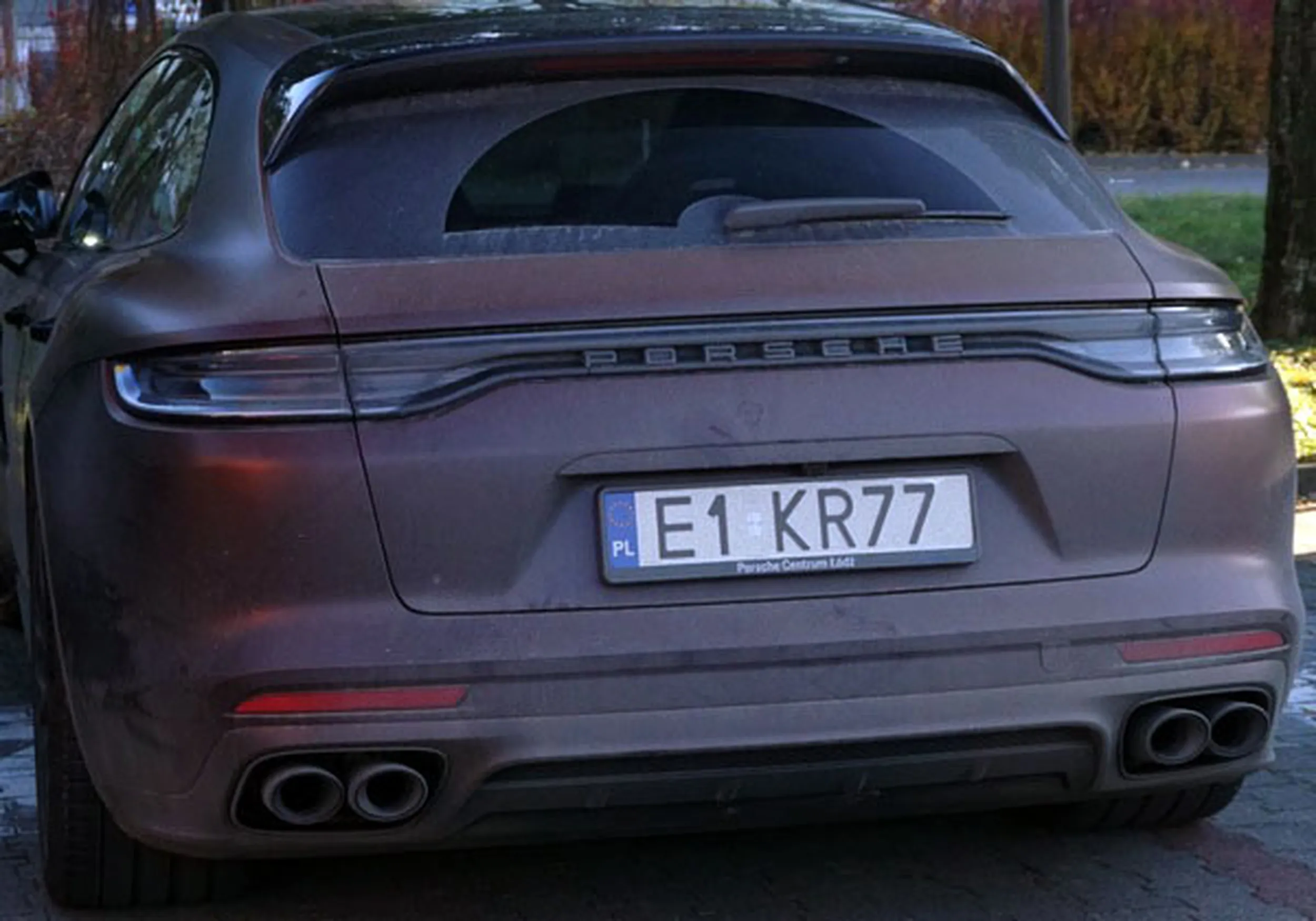 Fajny numer, blacha E1 KR77