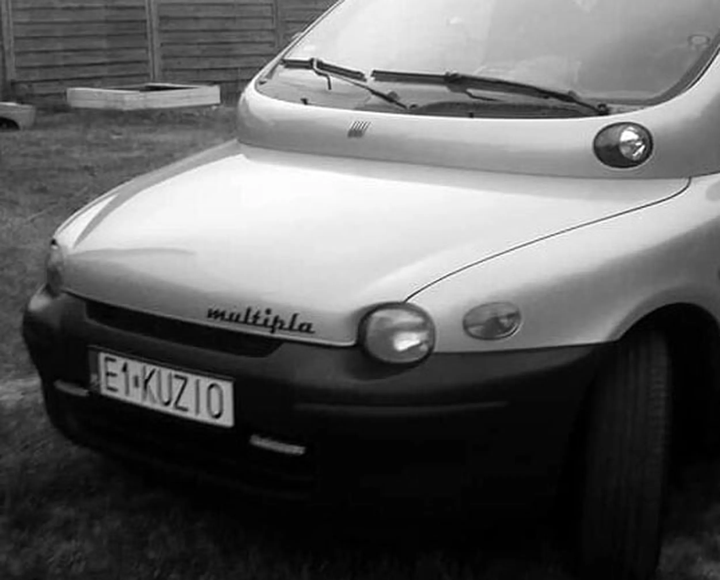 Fajny numer, blacha E1 KUZIO