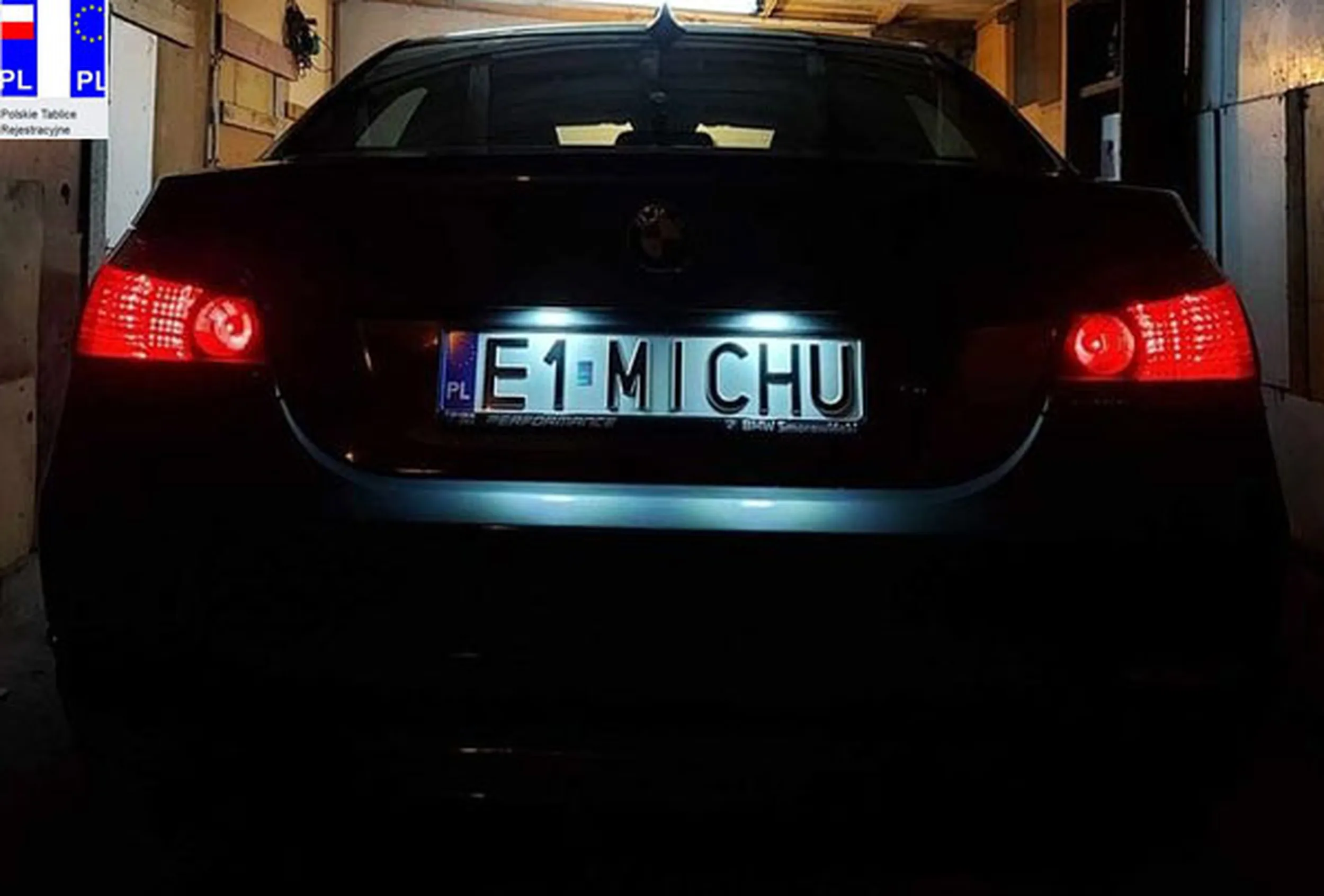 Fajny numer, blacha E1 MICHU