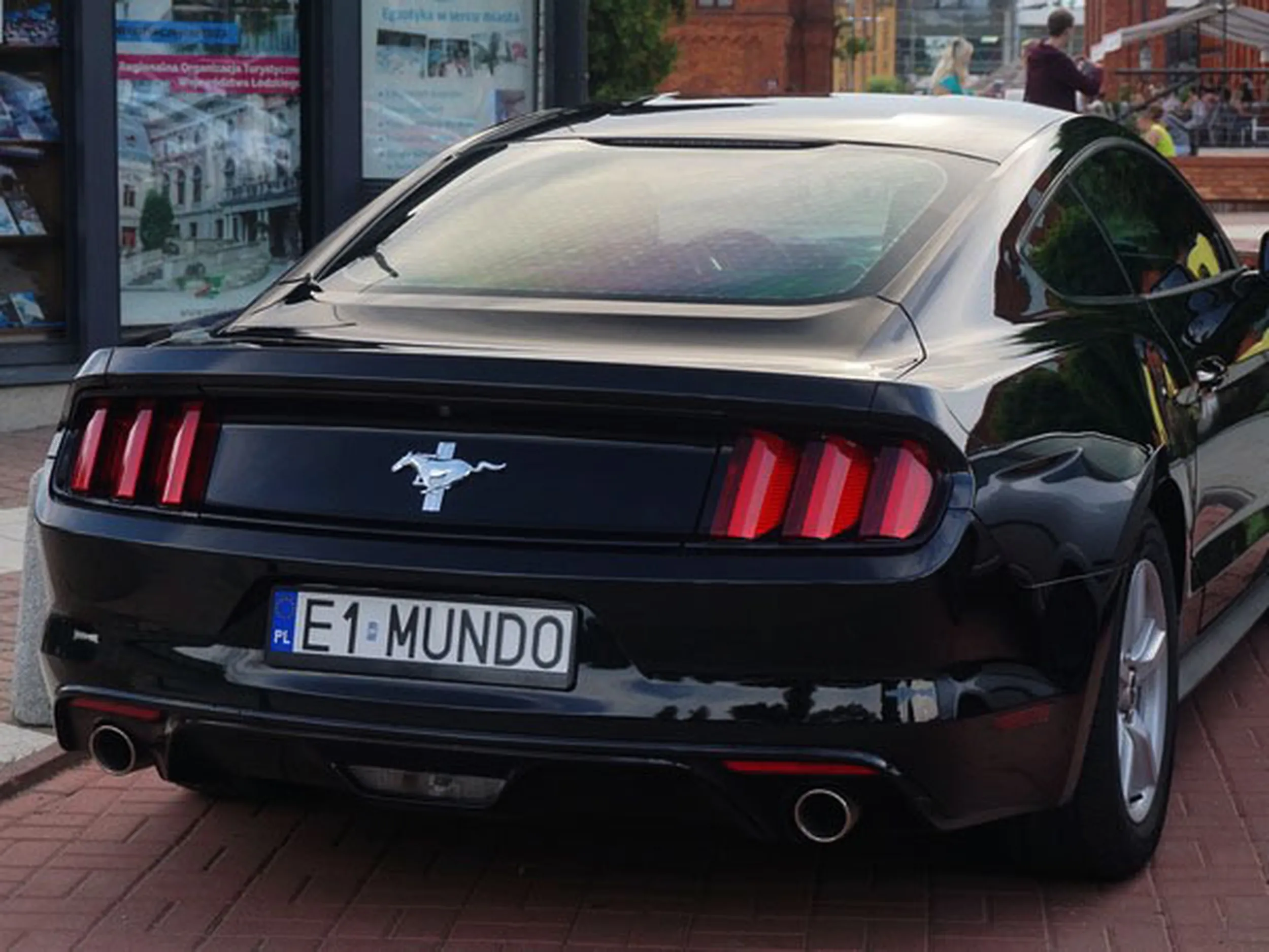 Fajny numer, blacha E1 MUNDO