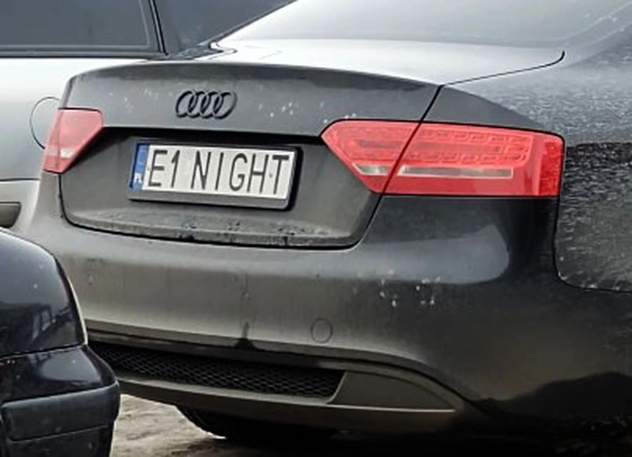 Fajny numer, blacha E1 NIGHT