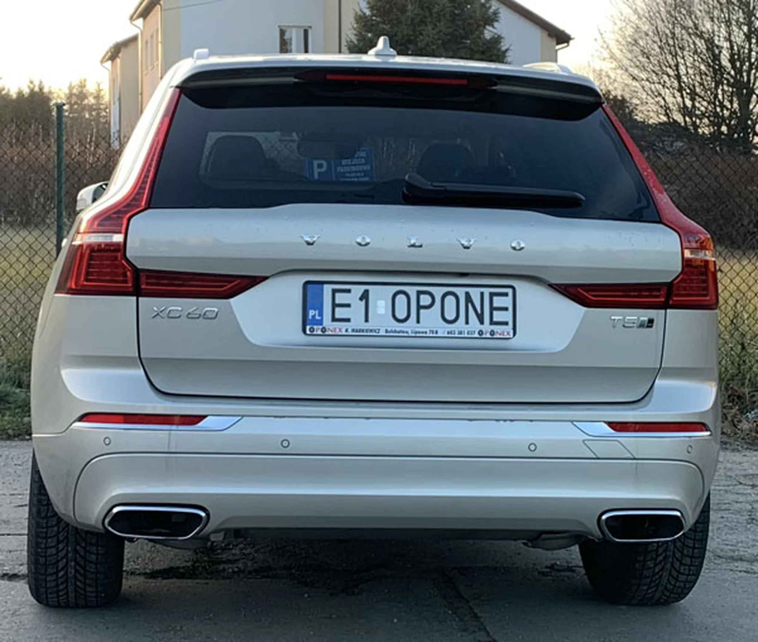 Fajny numer, blacha E1 OPONE