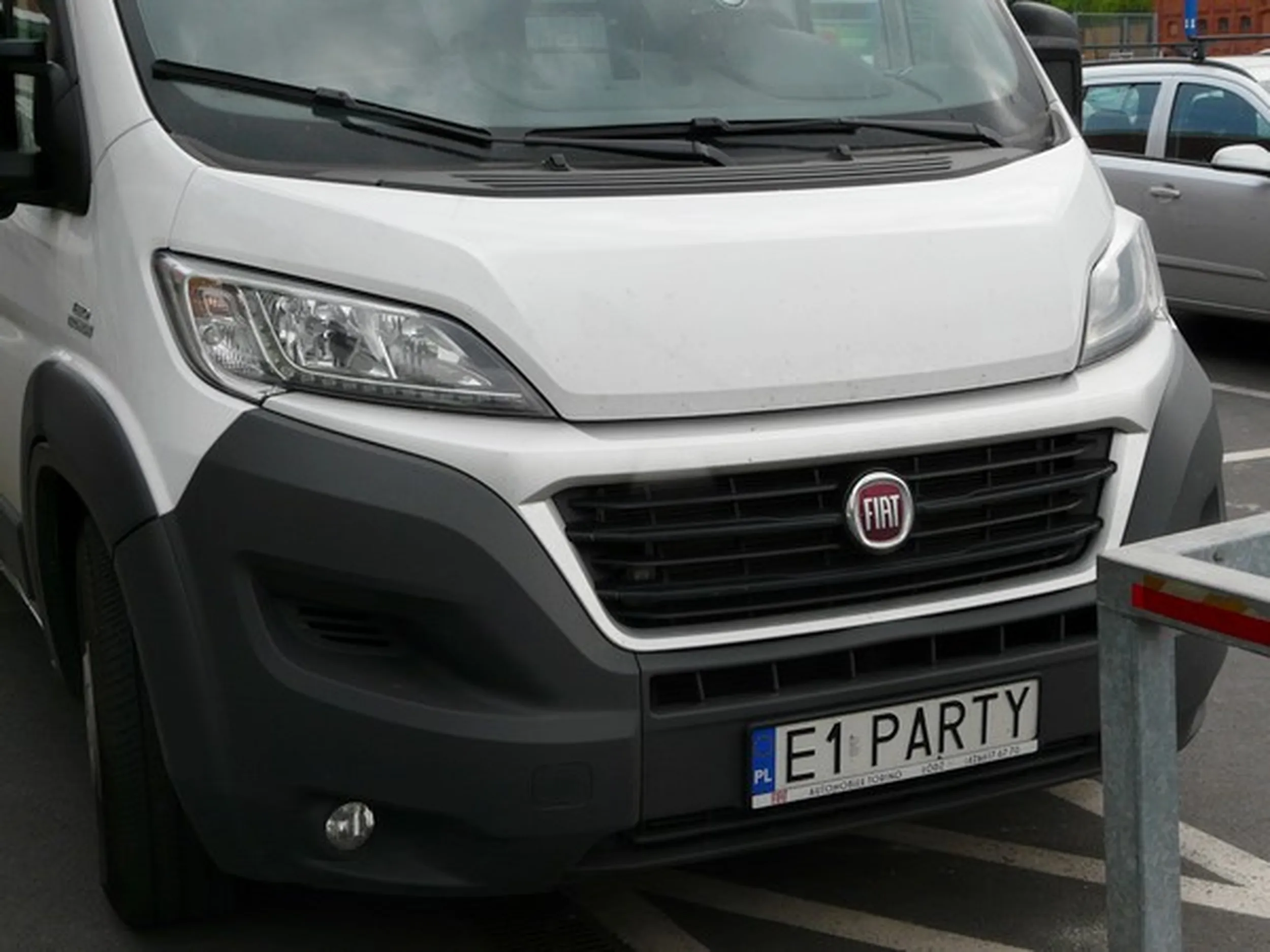 Fajny numer, blacha E1 PARTY