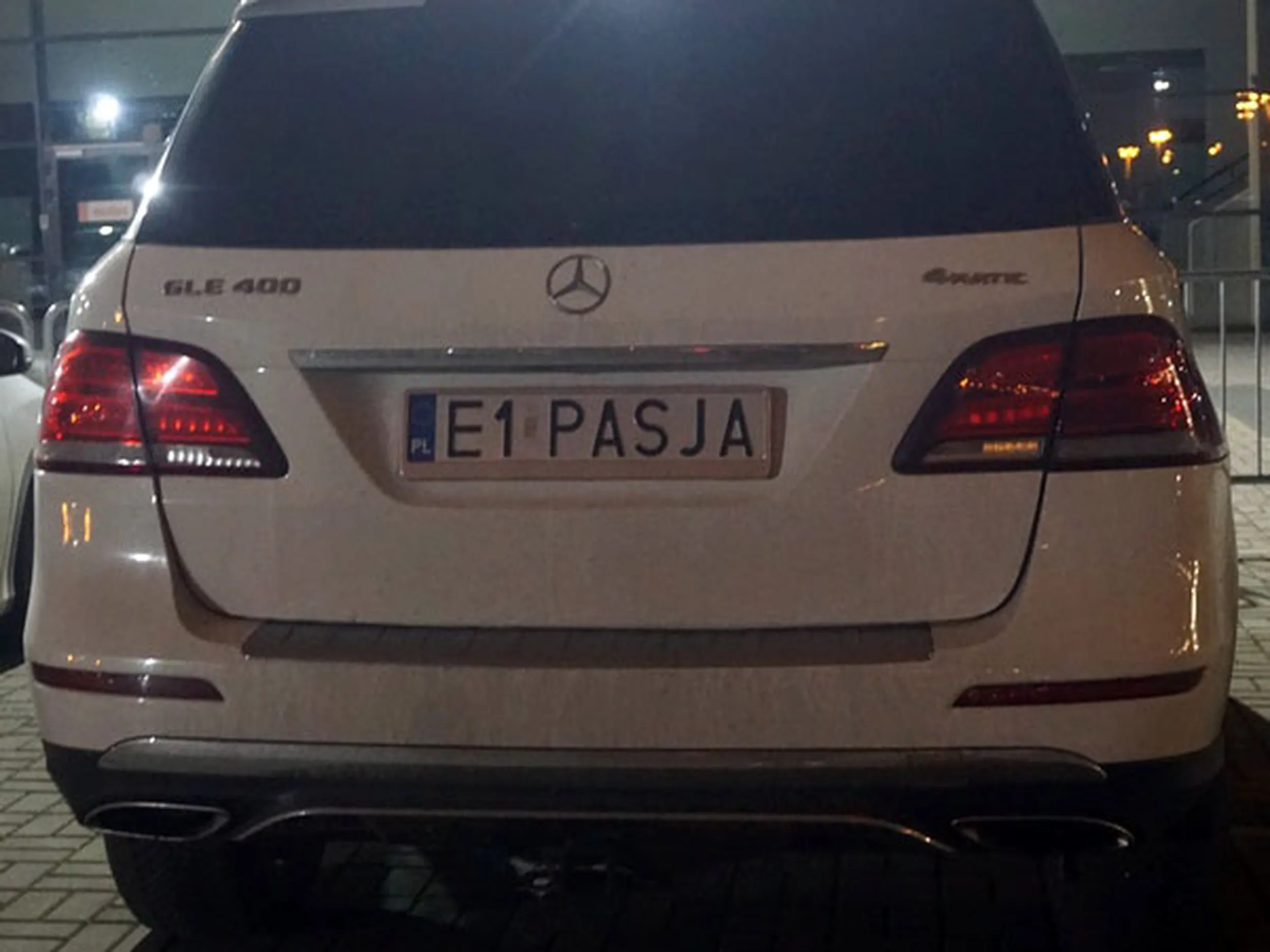 Fajny numer, blacha E1 PASJA