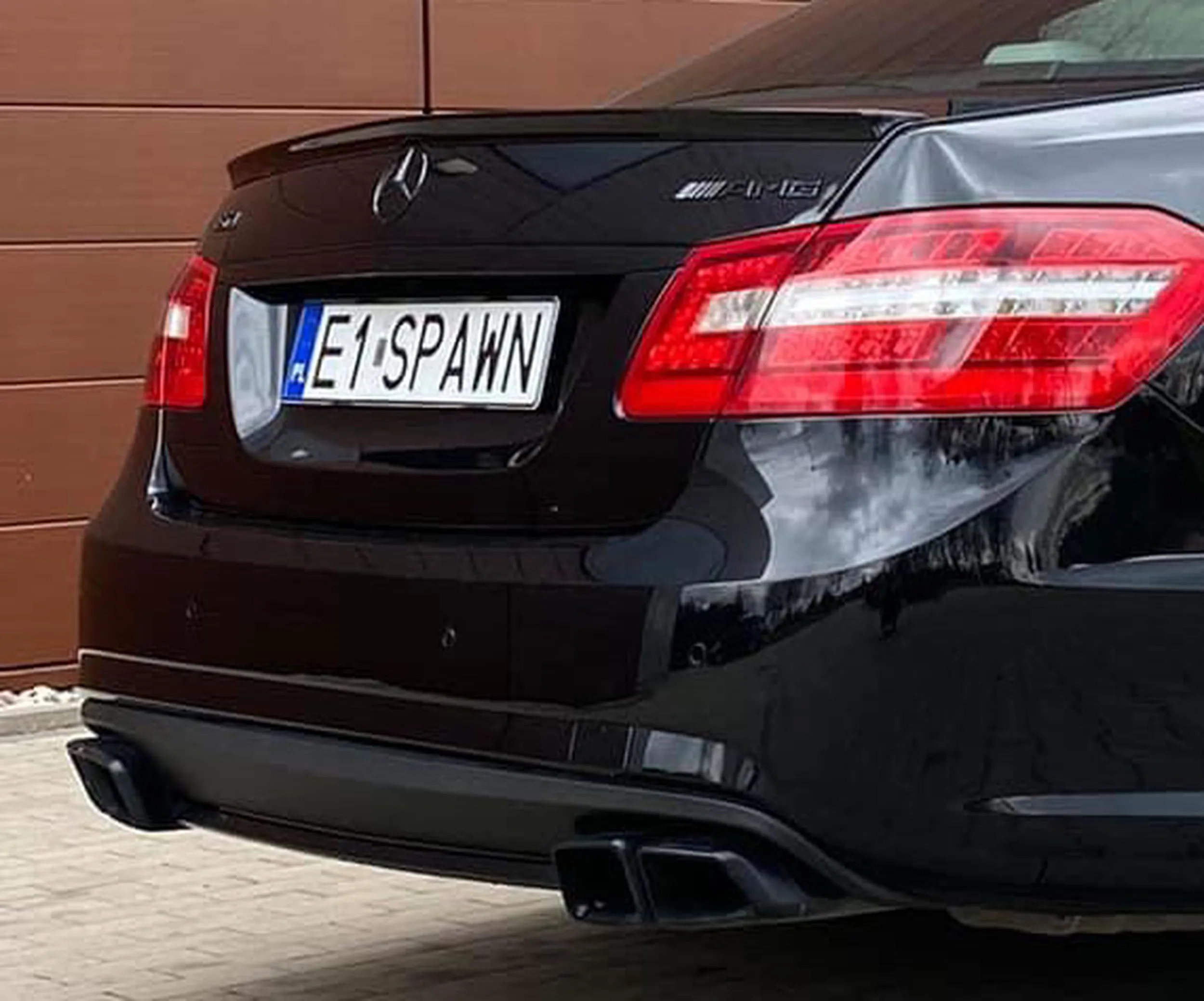 Fajny numer, blacha E1 SPAWN