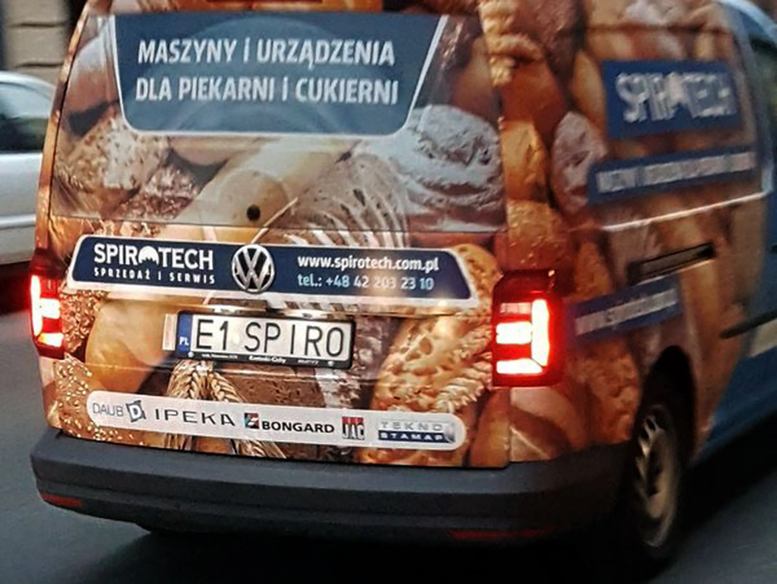 Fajny numer, blacha E1 SPIRO