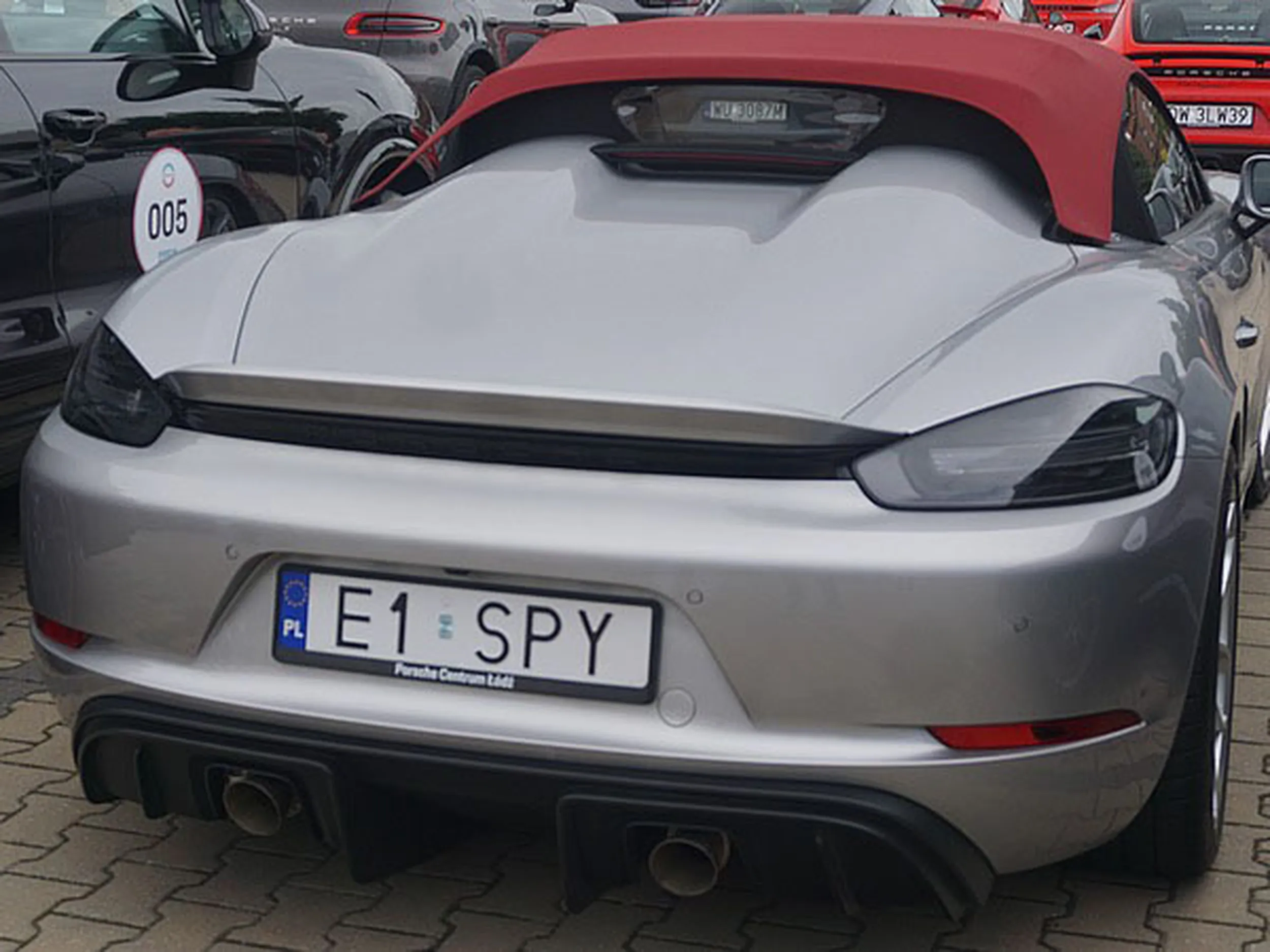 Fajny numer, blacha E1 SPY