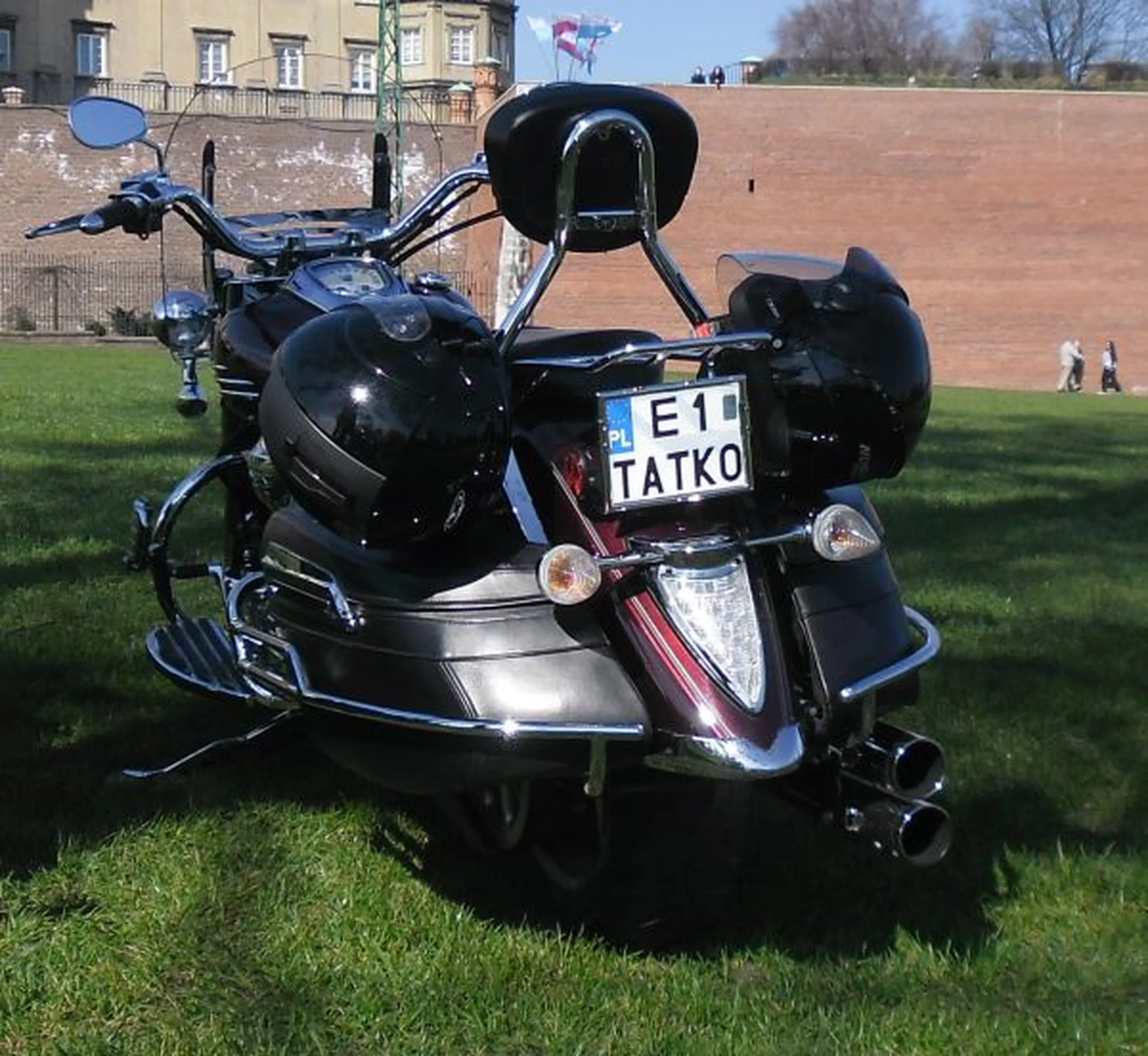 Fajny numer, blacha E1 TATKO