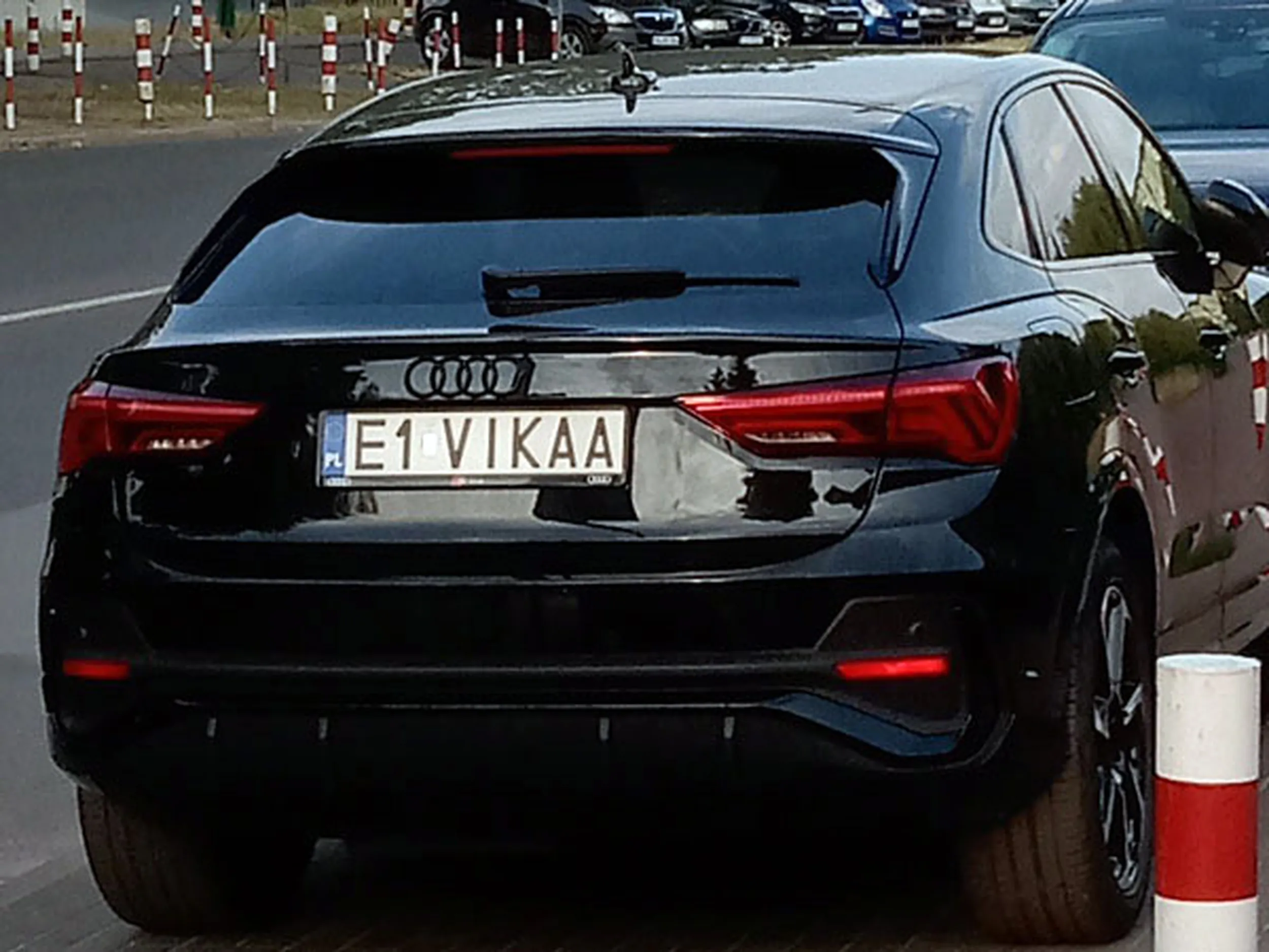 Fajny numer, blacha E1 VIKAA