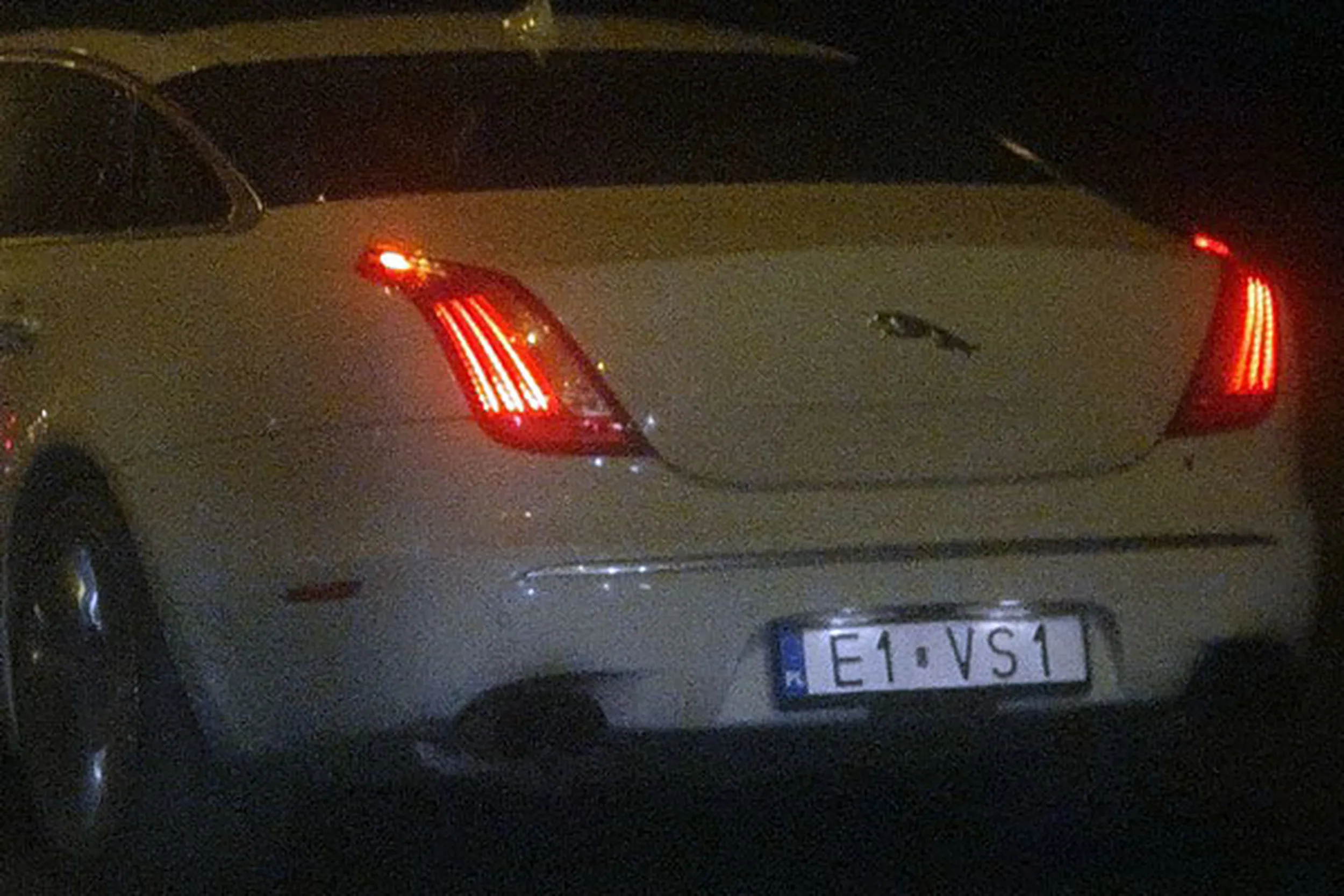 Fajny numer, blacha E1 VS1