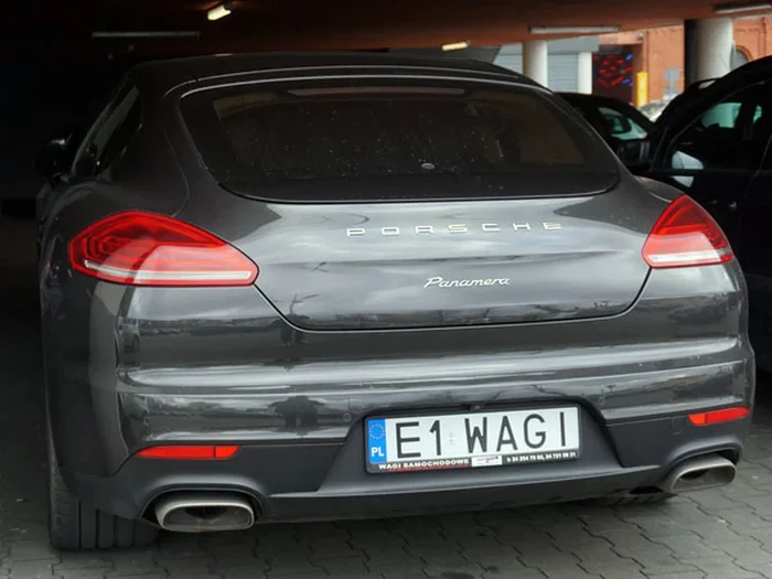 Fajny numer, blacha E1 WAGI