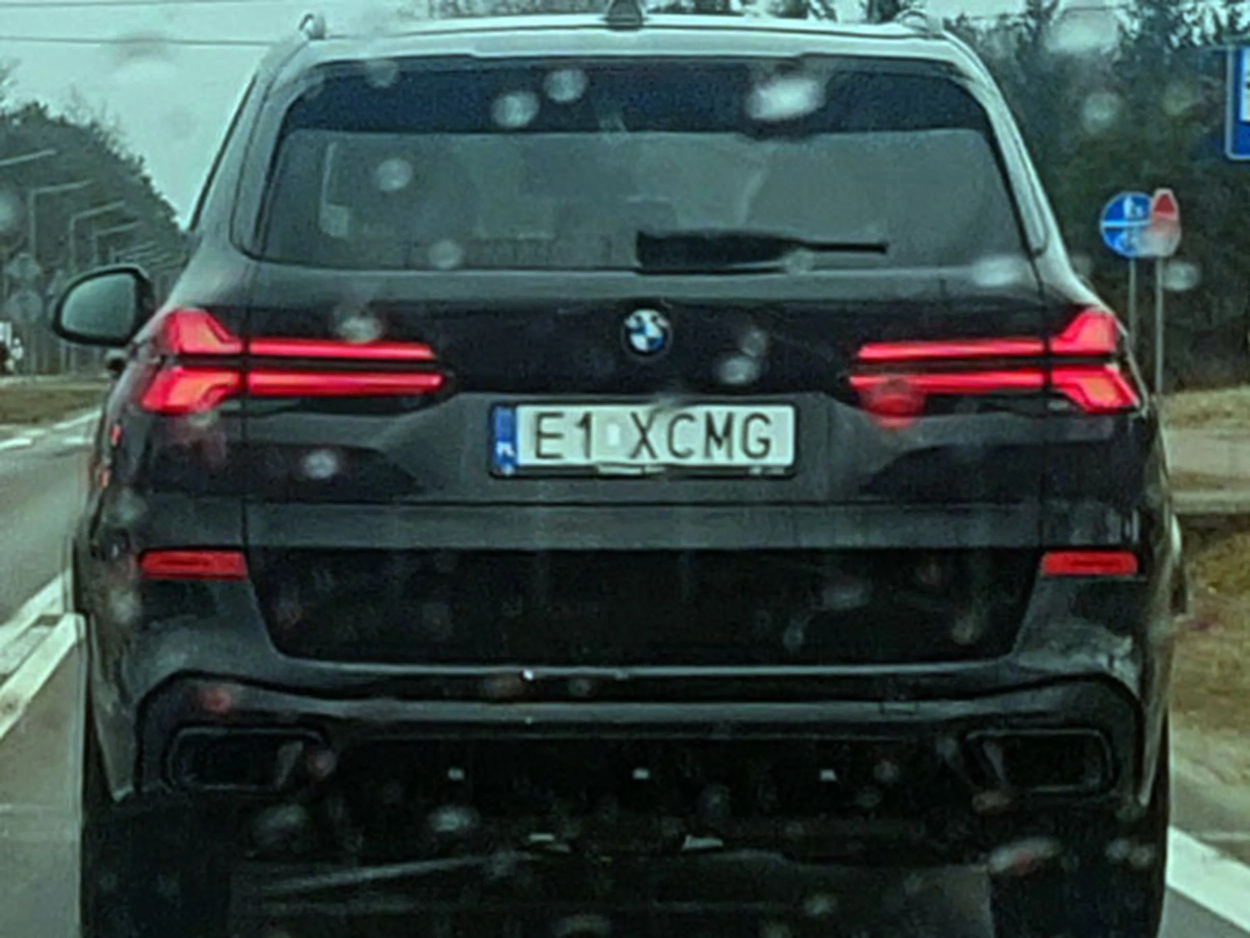 Fajny numer, blacha E1 XCMG