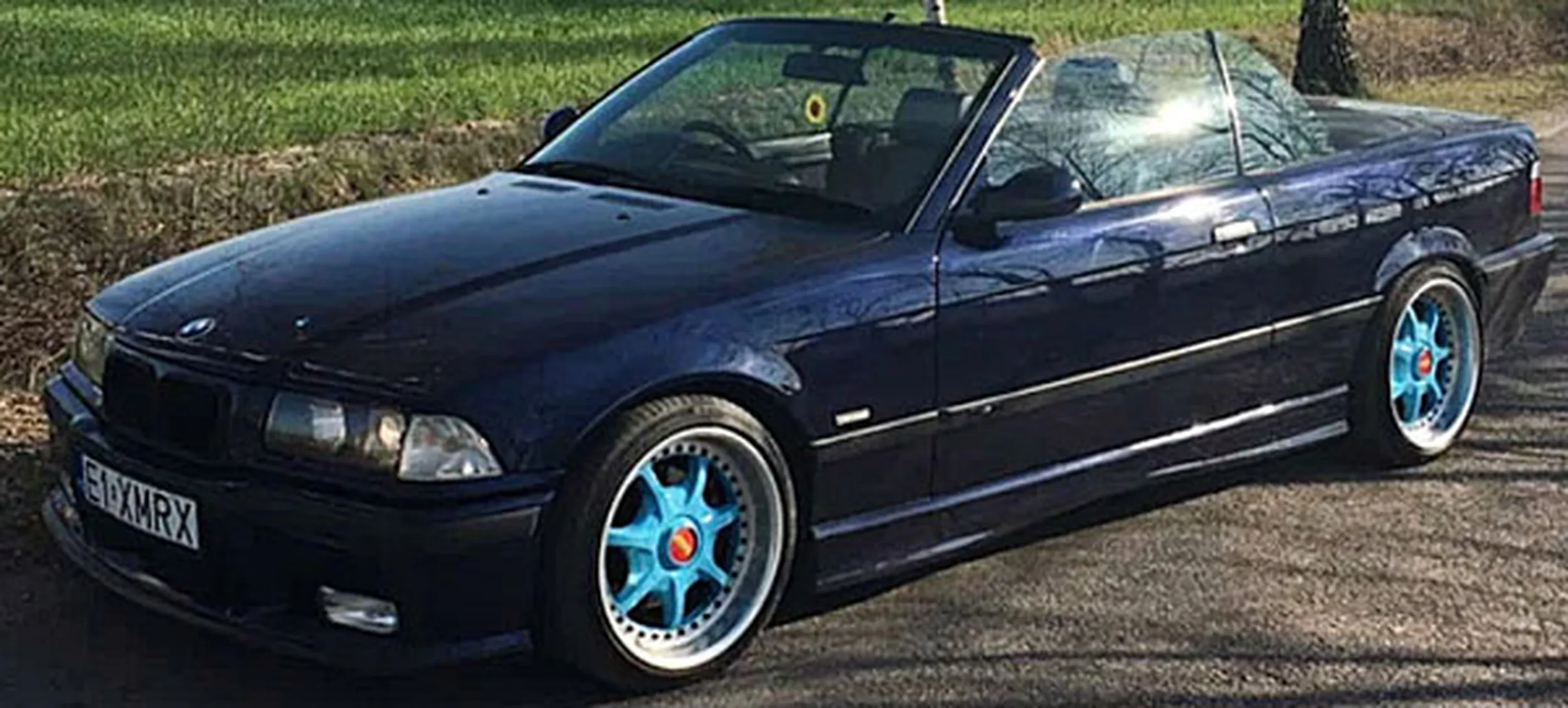 Fajny numer, blacha E1 XMRX