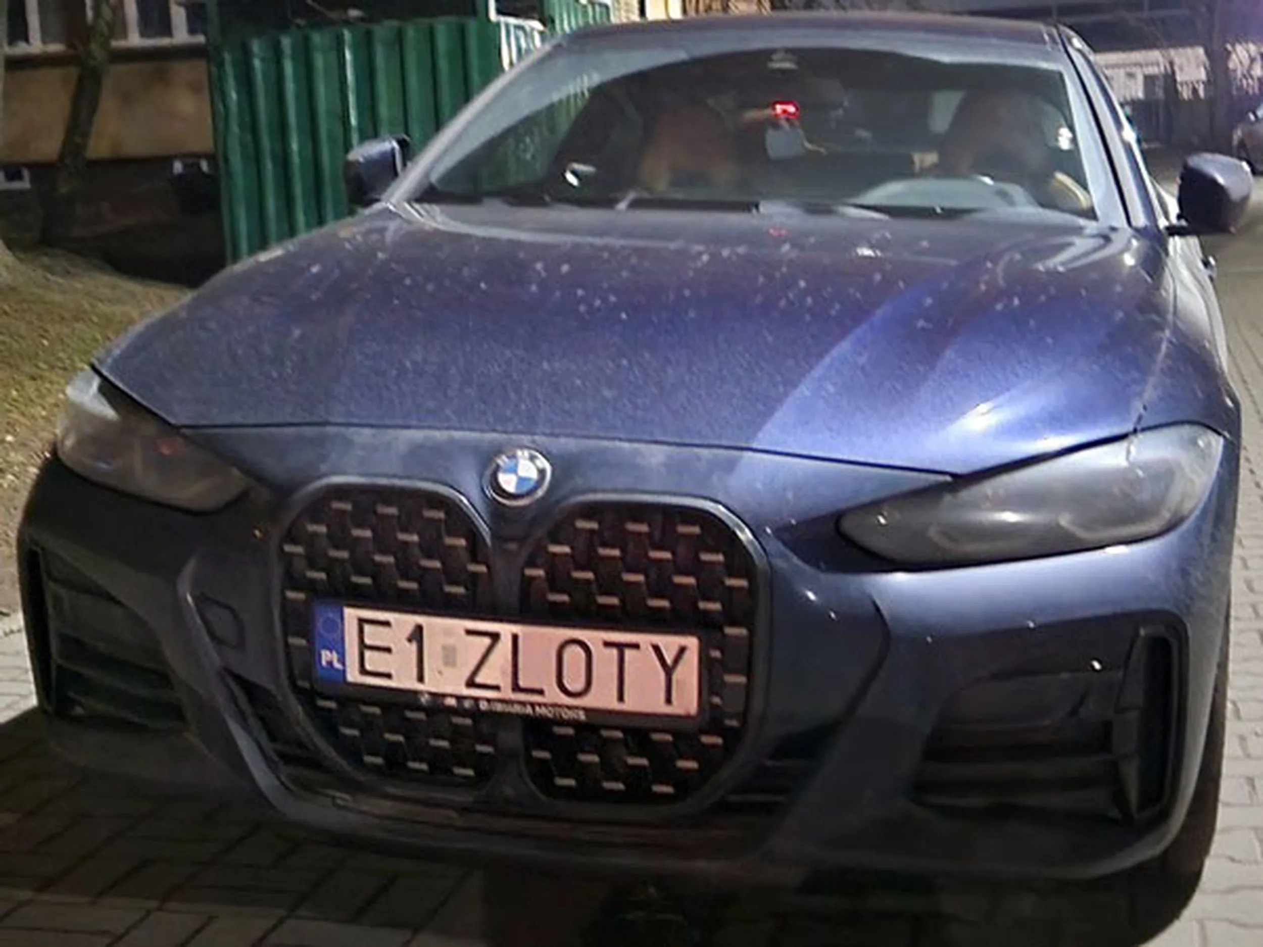 Fajny numer, blacha E1 ZLOTY