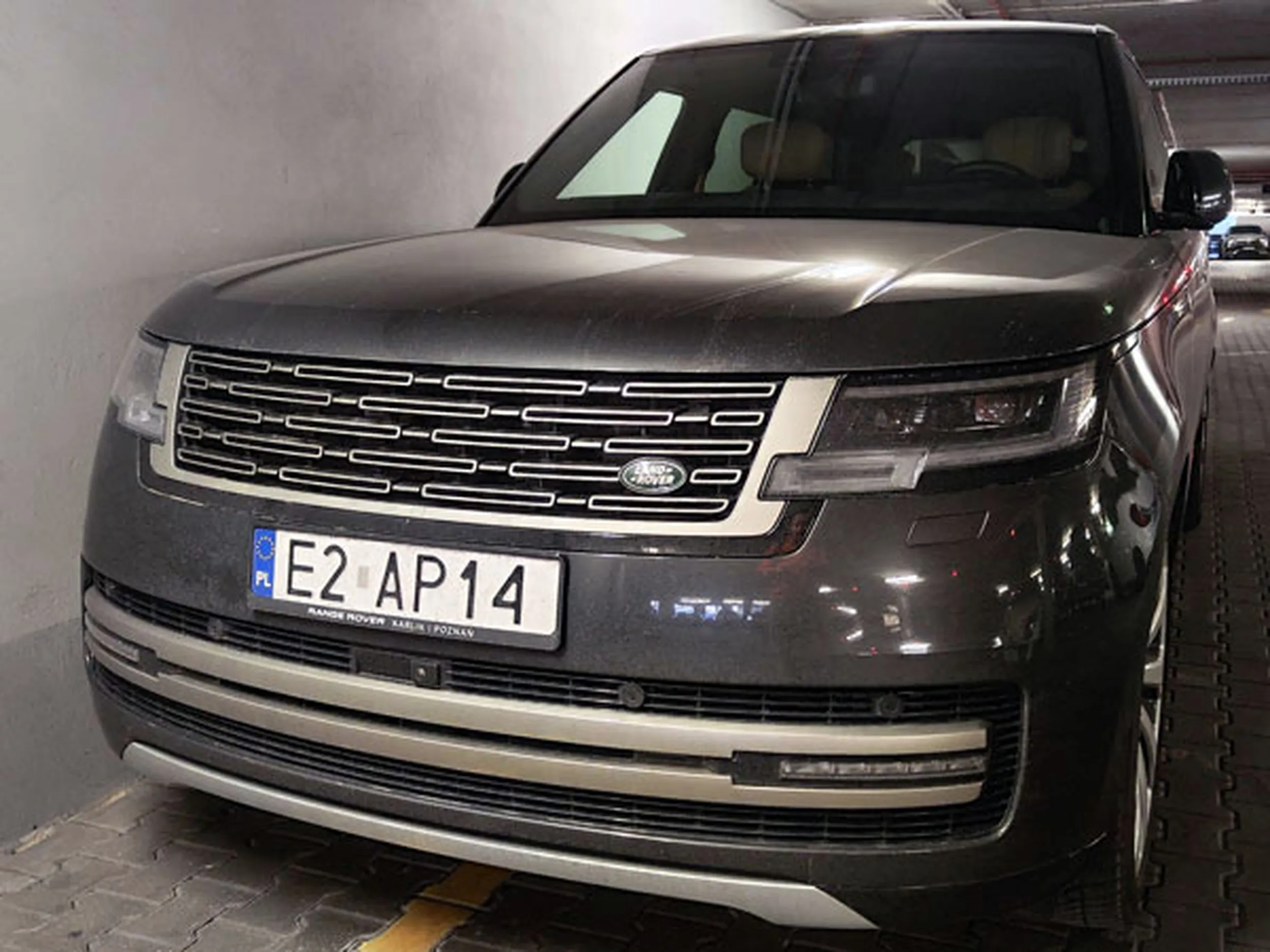 Fajny numer, blacha E2 AP14