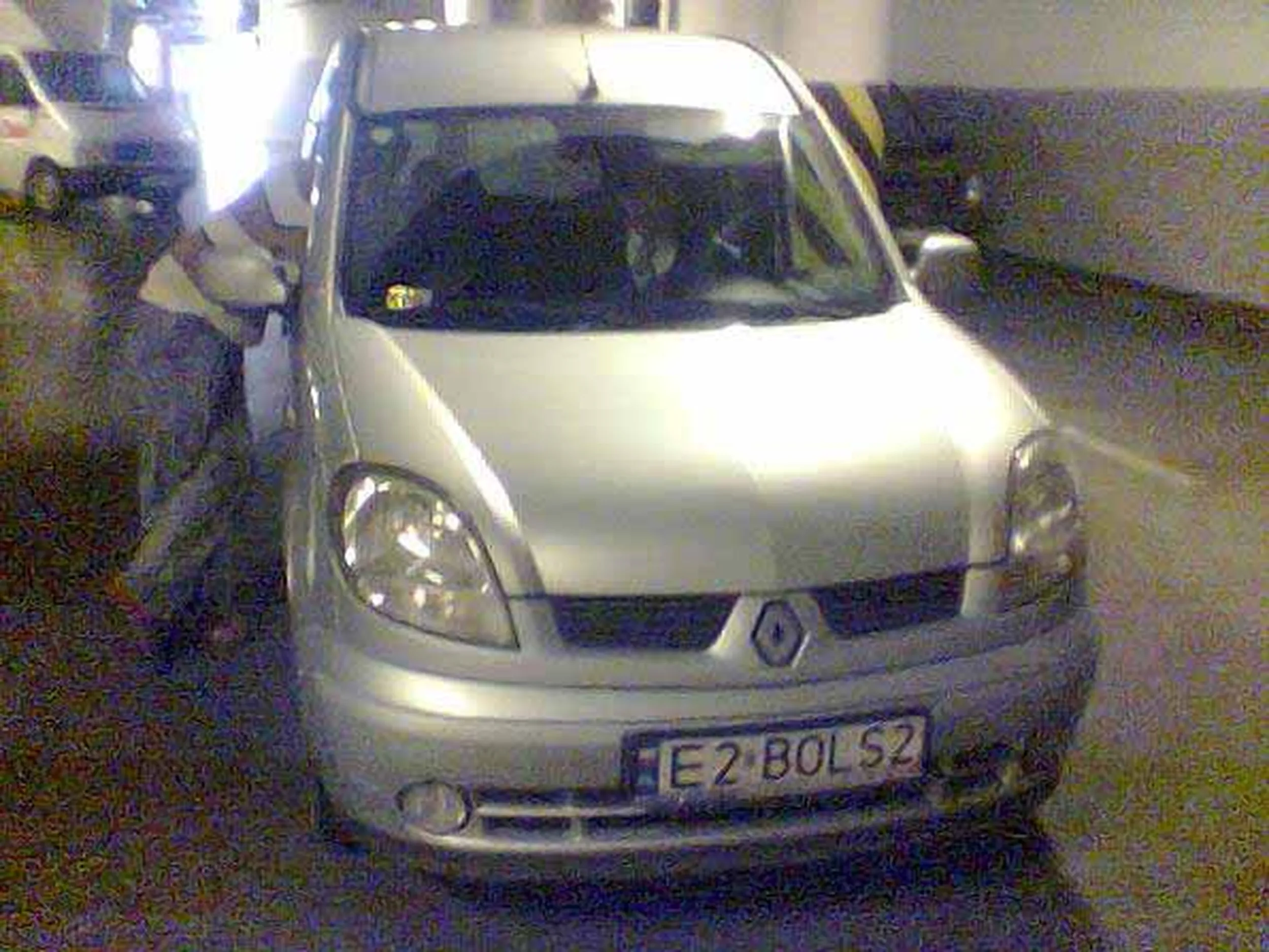 Fajny numer, blacha E2 BOLS2